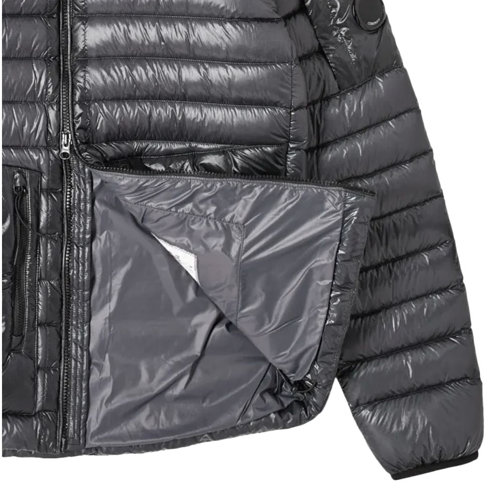 Graue Nylonjacke
