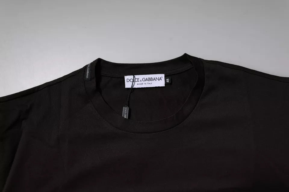 Dunkelbraunes T-Shirt aus Baumwolle mit Rundhalsausschnitt und Logo