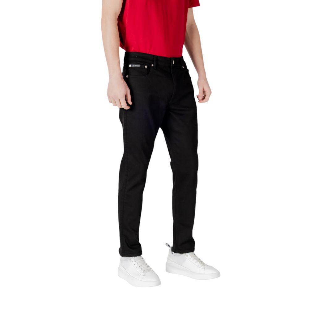 Schwarze Slim Fit-Jeans aus recyceltem Polyester