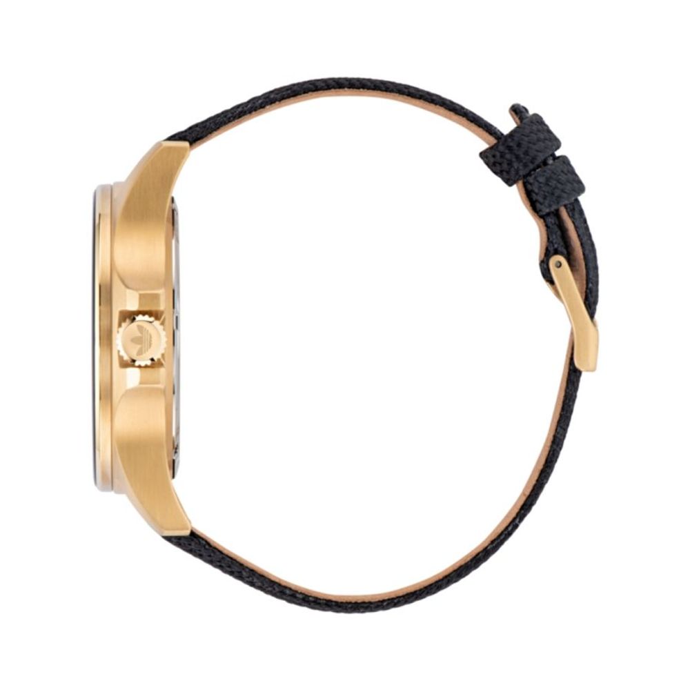 Mehrfarbige Uhr aus Synthetik