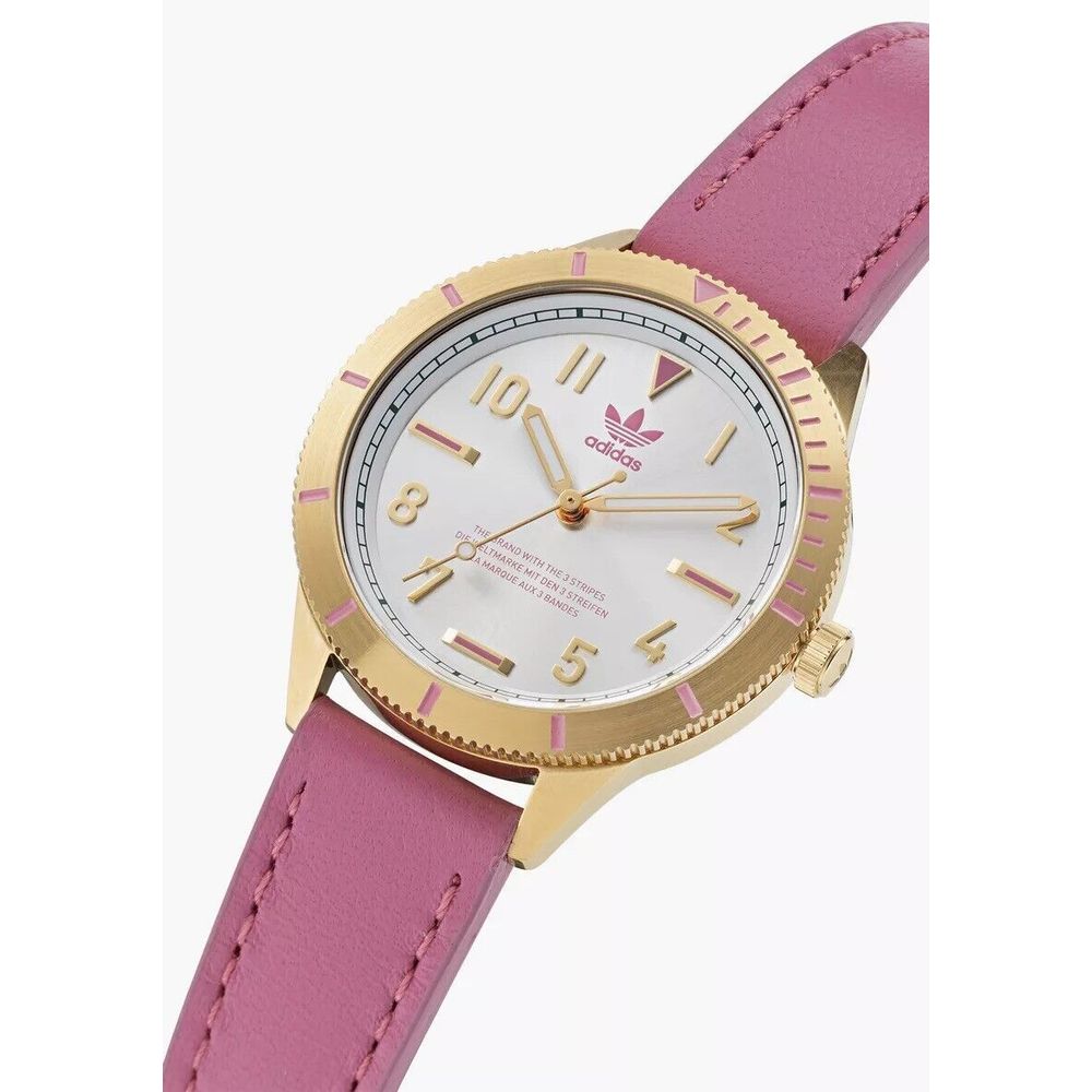 Mehrfarbige Lederuhr