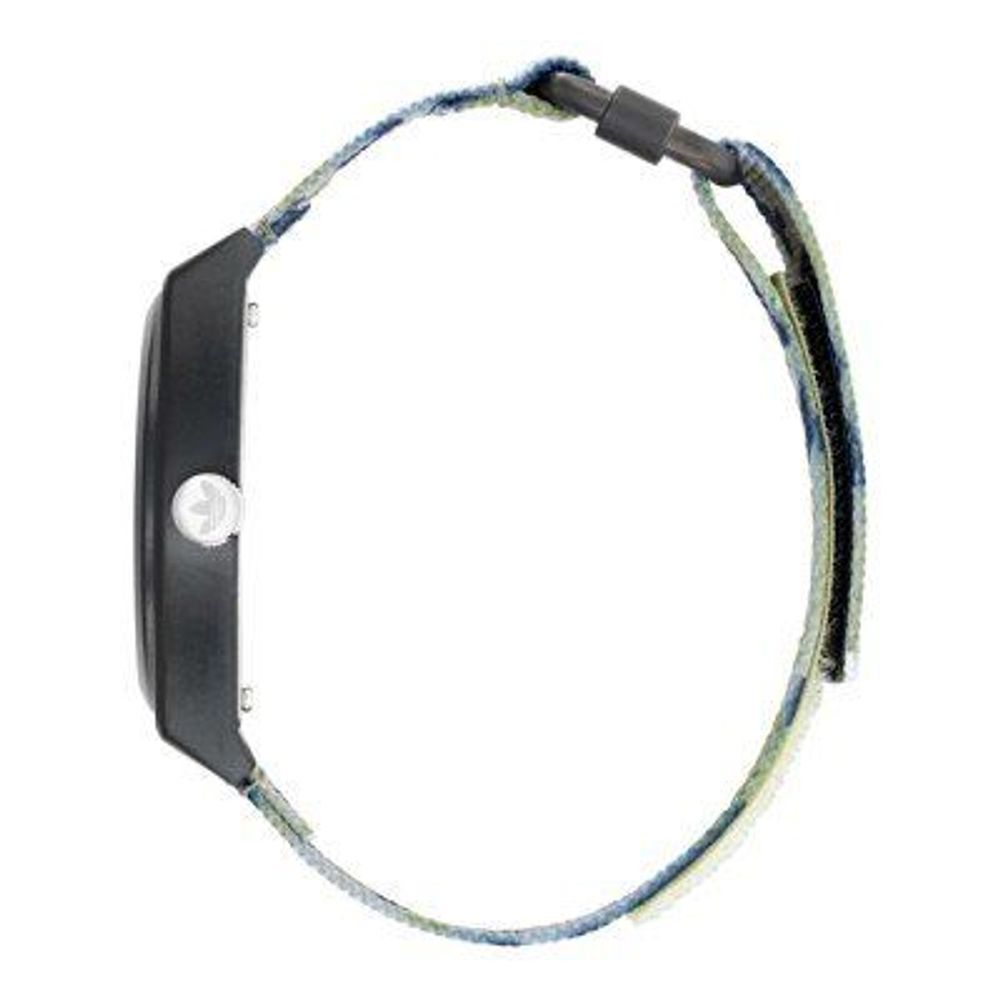 Mehrfarbige Stoffuhr