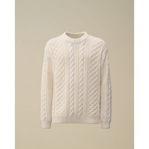 Weißer Wollpullover