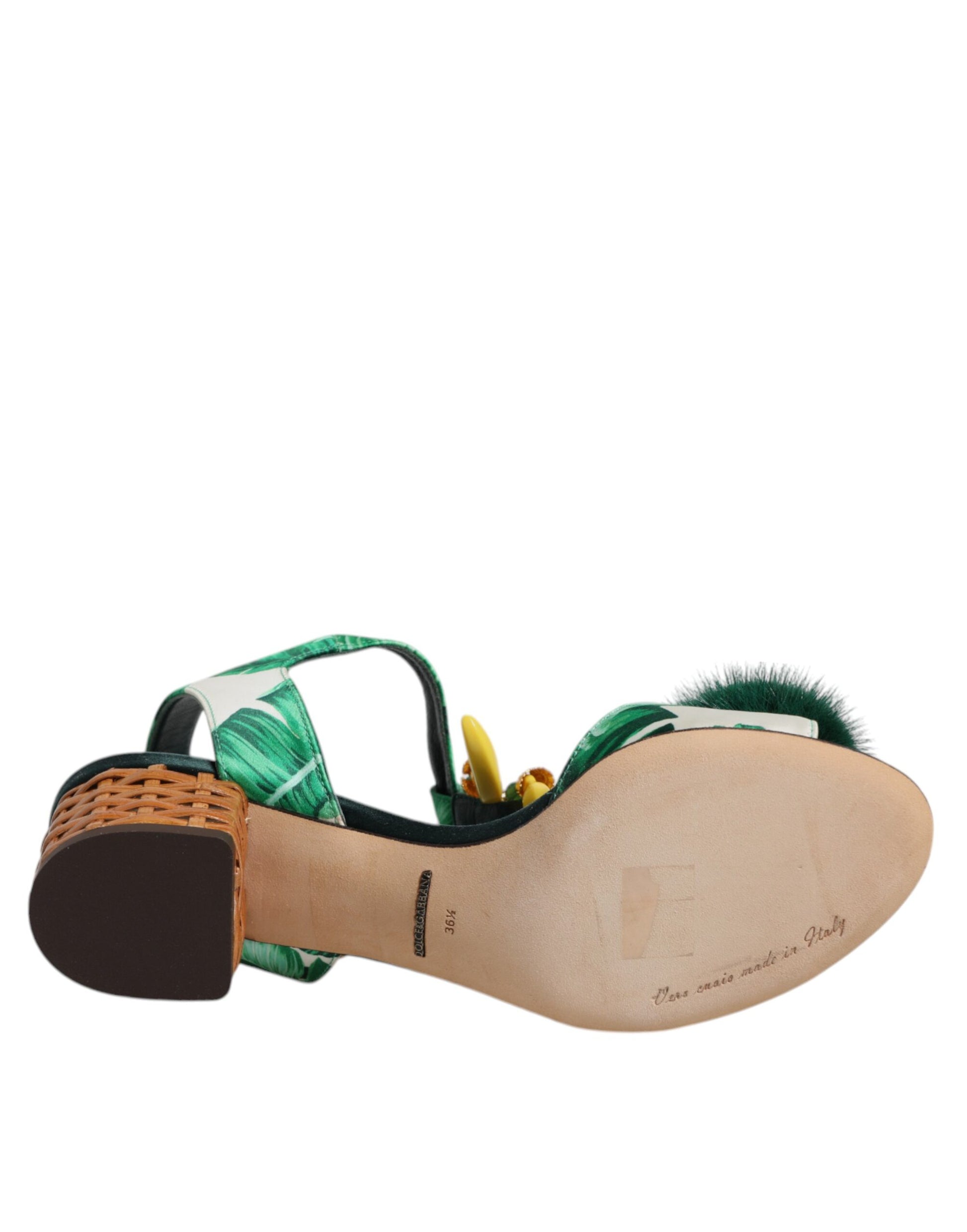 Grüne Sandalen mit Kristallpelzverzierung