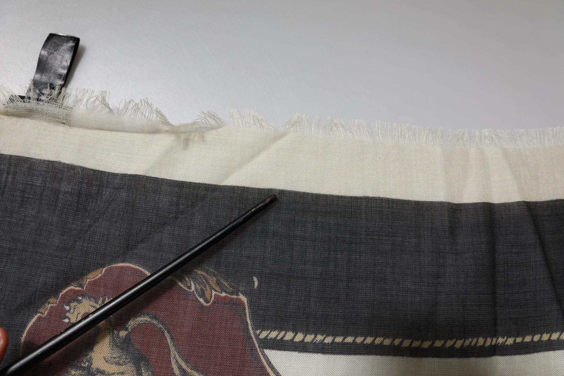 Mehrfarbig bedruckter Foulard aus Kaschmir