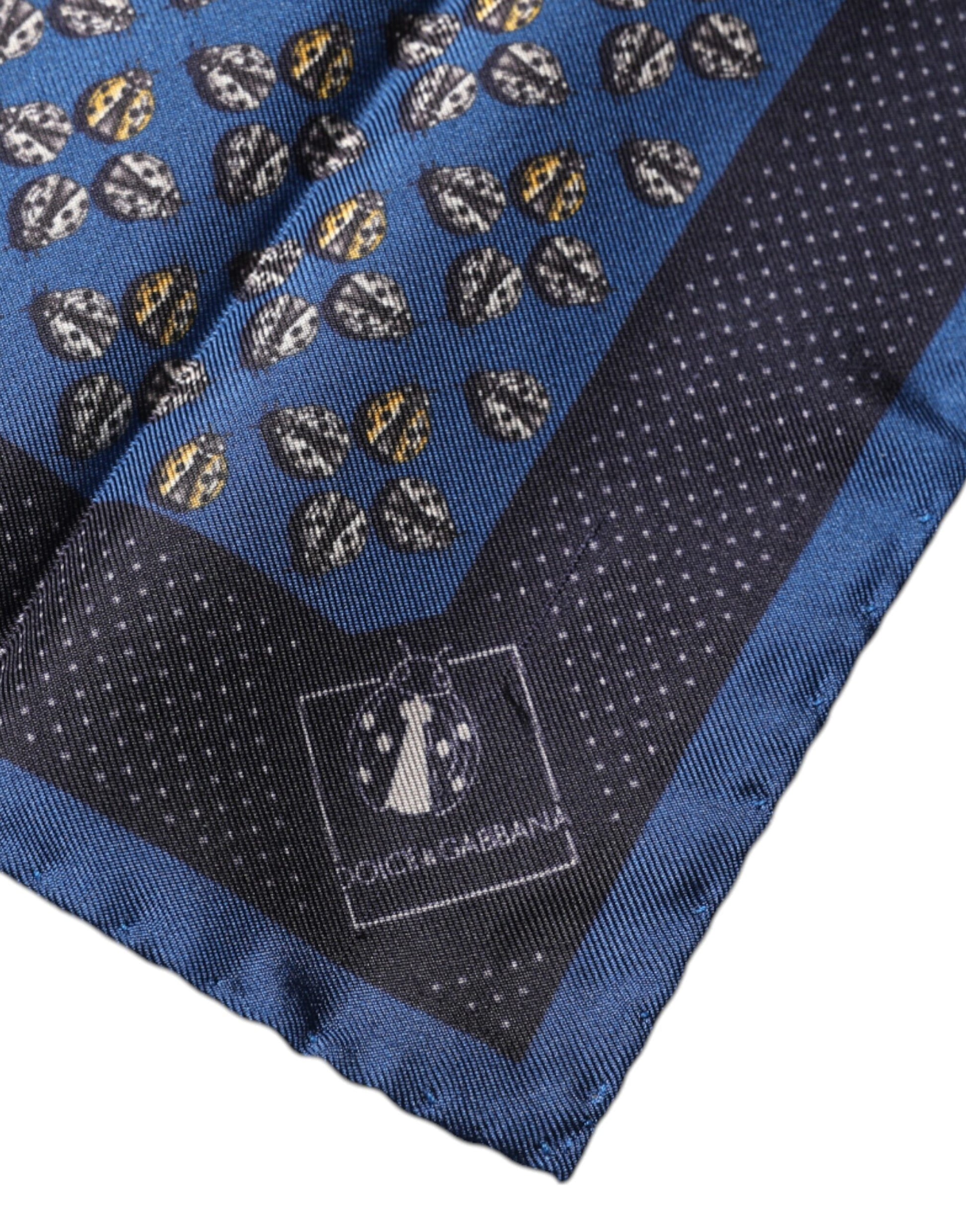 Blauer Marienkäfer-Schal aus Seide, quadratisch