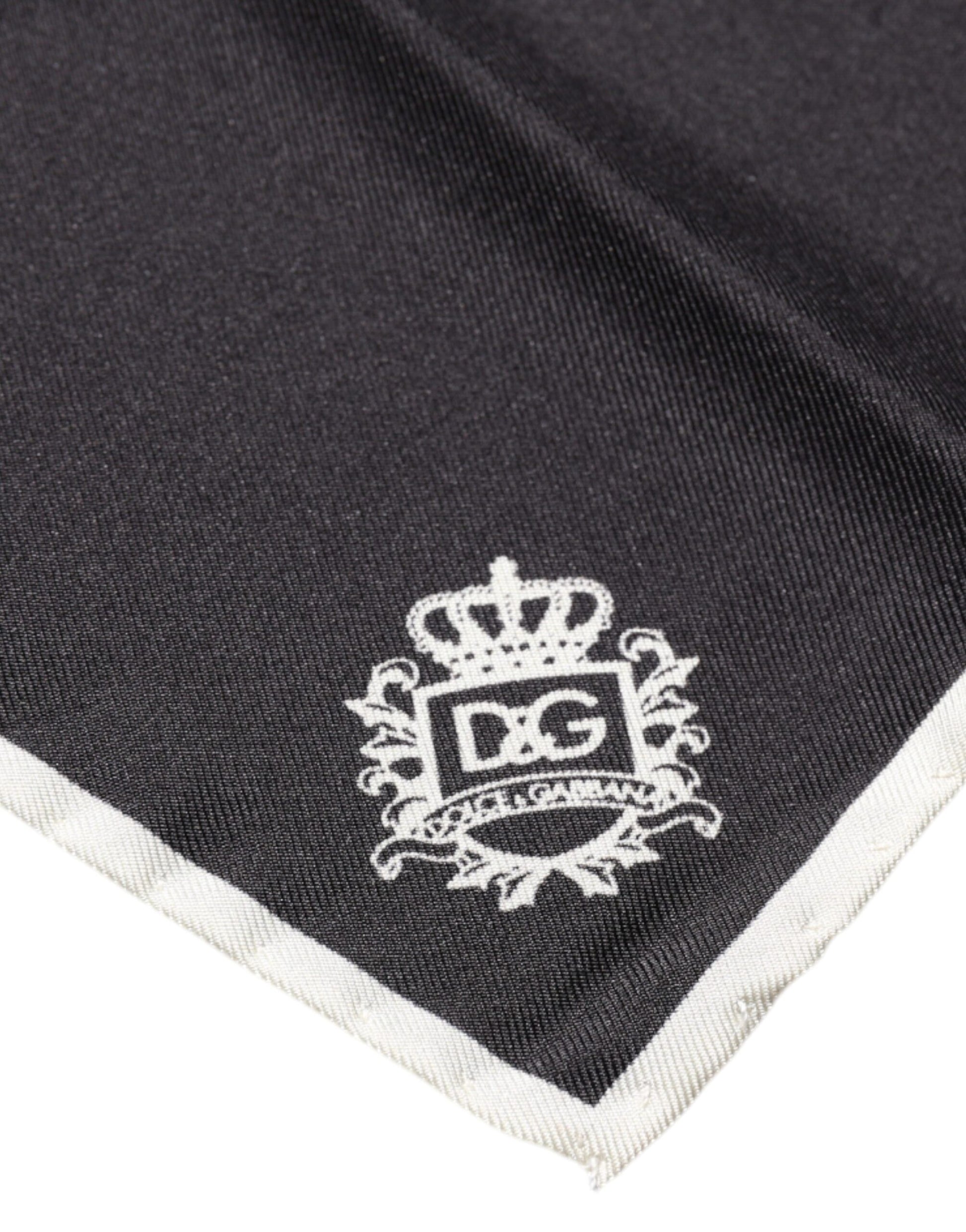 Quadratischer Taschentuchschal mit schwarzem Kronenlogo