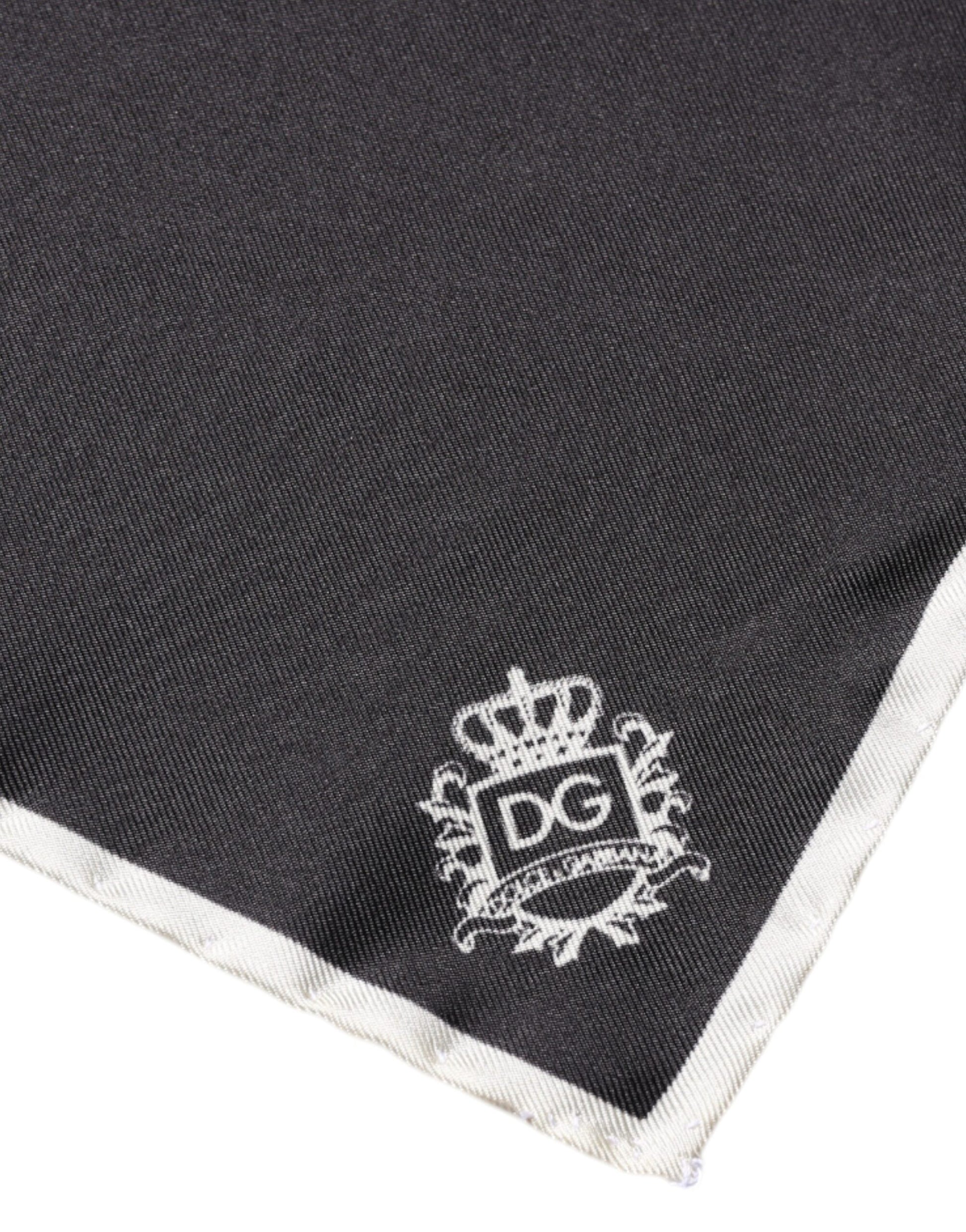 Quadratischer Taschentuchschal mit schwarzem Kronenlogo