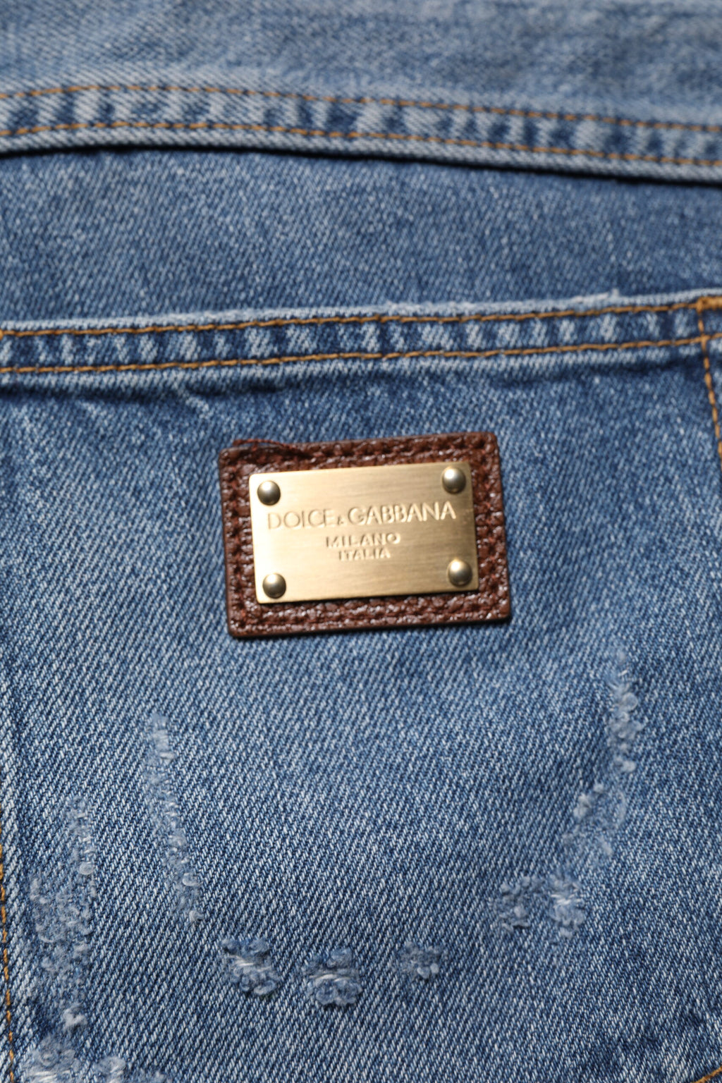 Blaue, zerfetzte Straight-Denim-Jeans aus Baumwolle