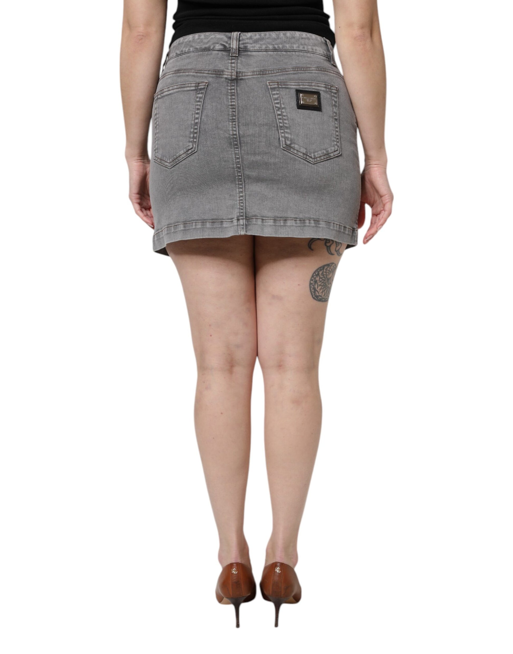 Grauer Denim-Minirock aus Baumwollstretch mit mittlerer Taille