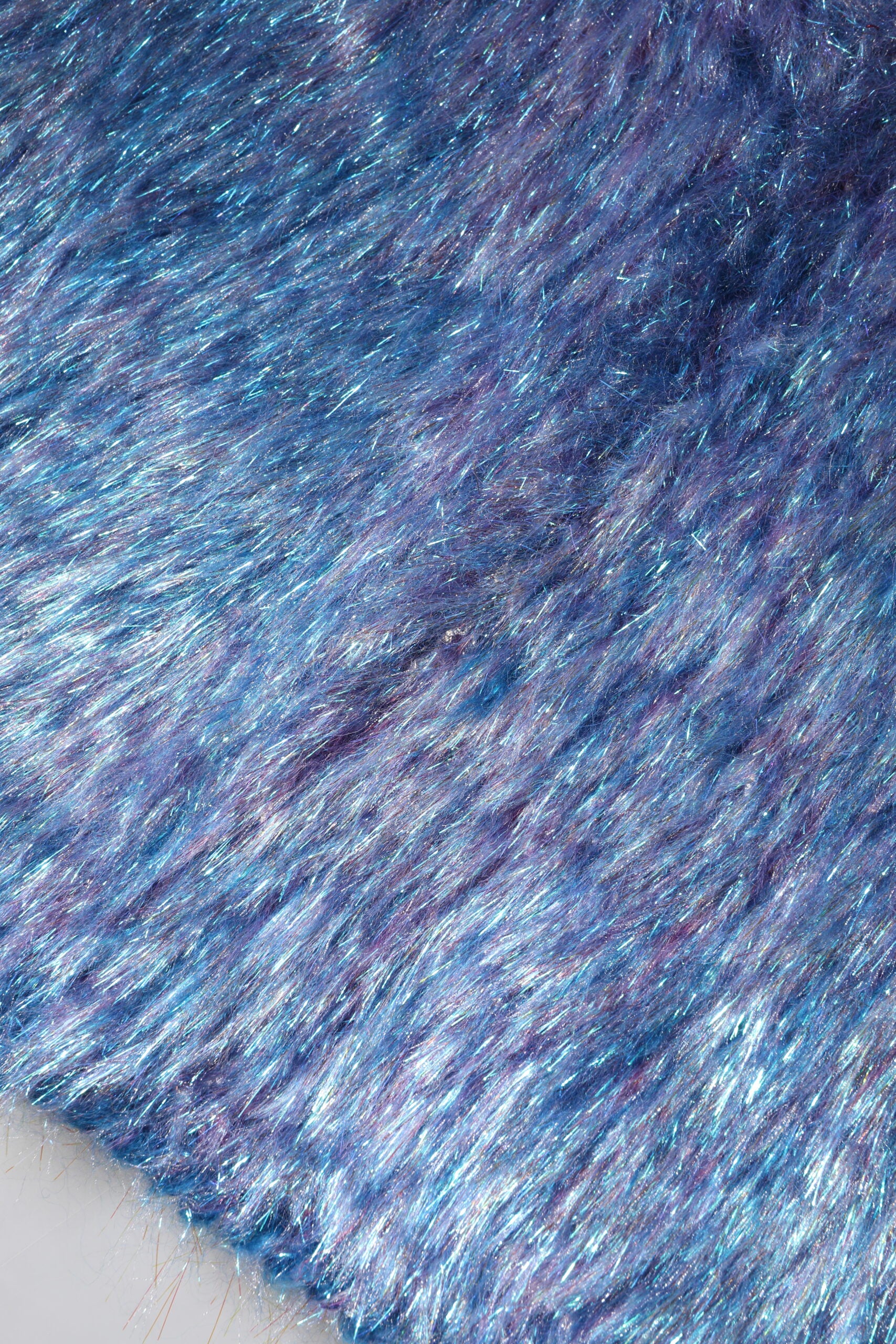 Mehrfarbiger Minirock aus Plüsch mit hoher Taille