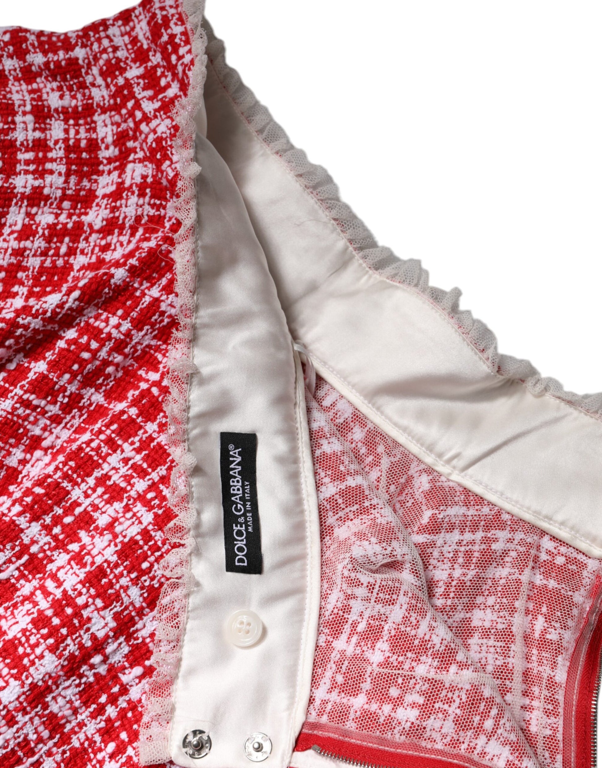 Rot-weißer A-Linien-Rock mit hoher Taille über dem Knie