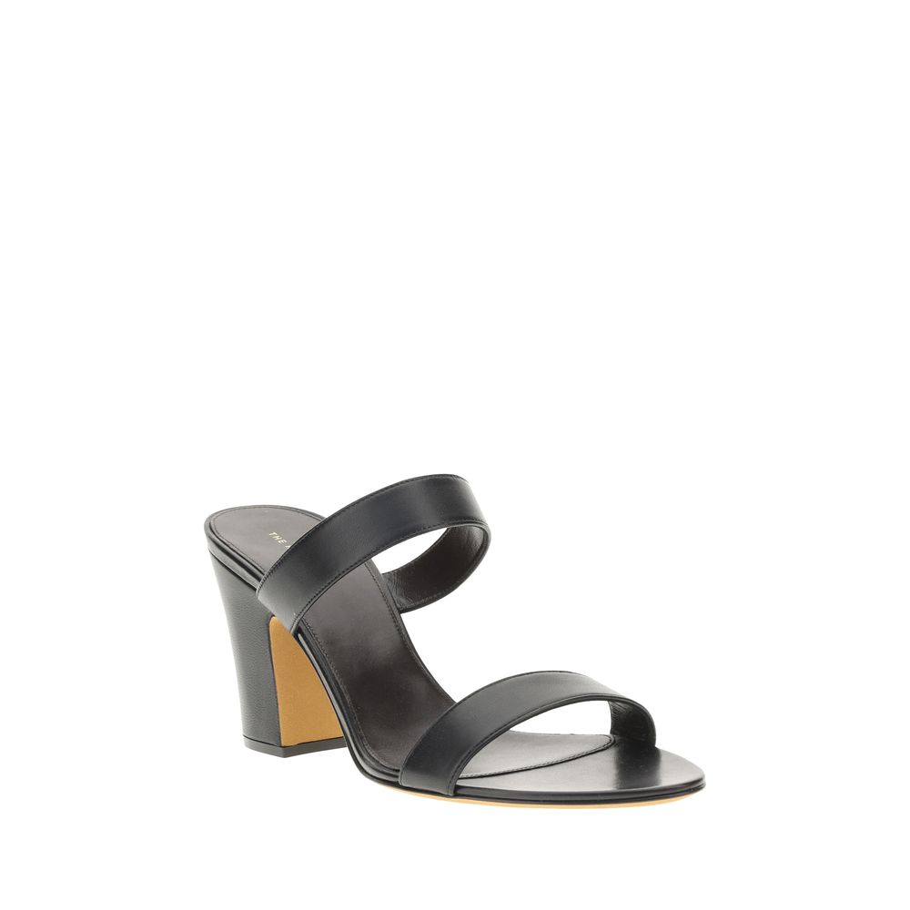 Awar Sandalen