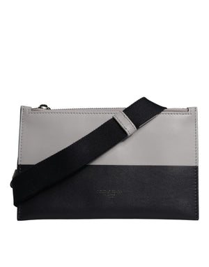 Schwarz-weiße Umhängetasche aus Leder mit Logoprägung