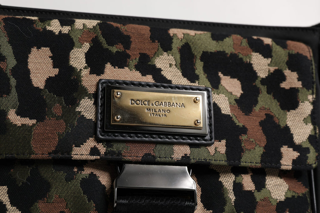 Mehrfarbige Umhängetasche aus Jacquard mit Leopardenmuster