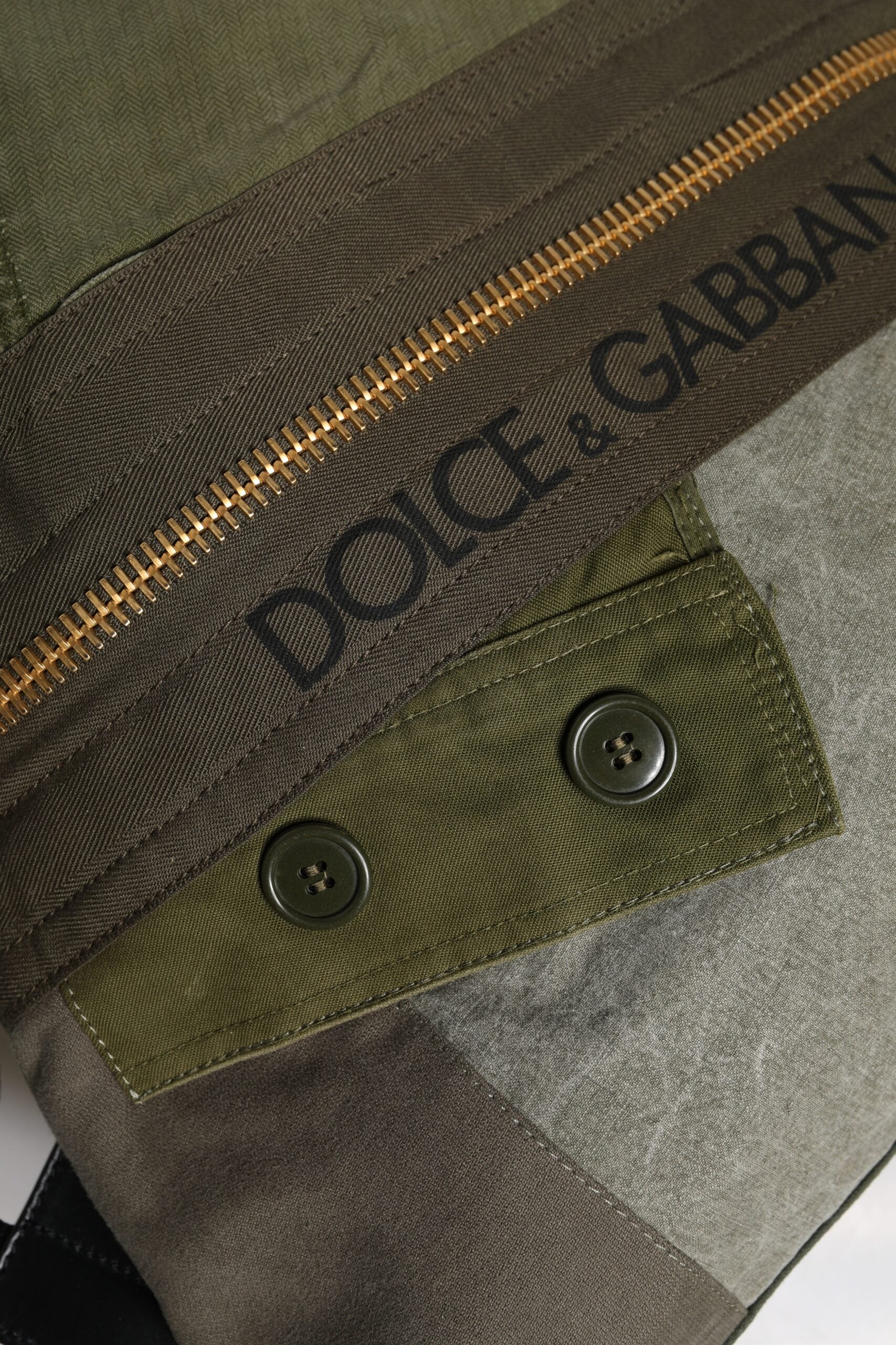 Militärgrüner Patchwork-Rucksack