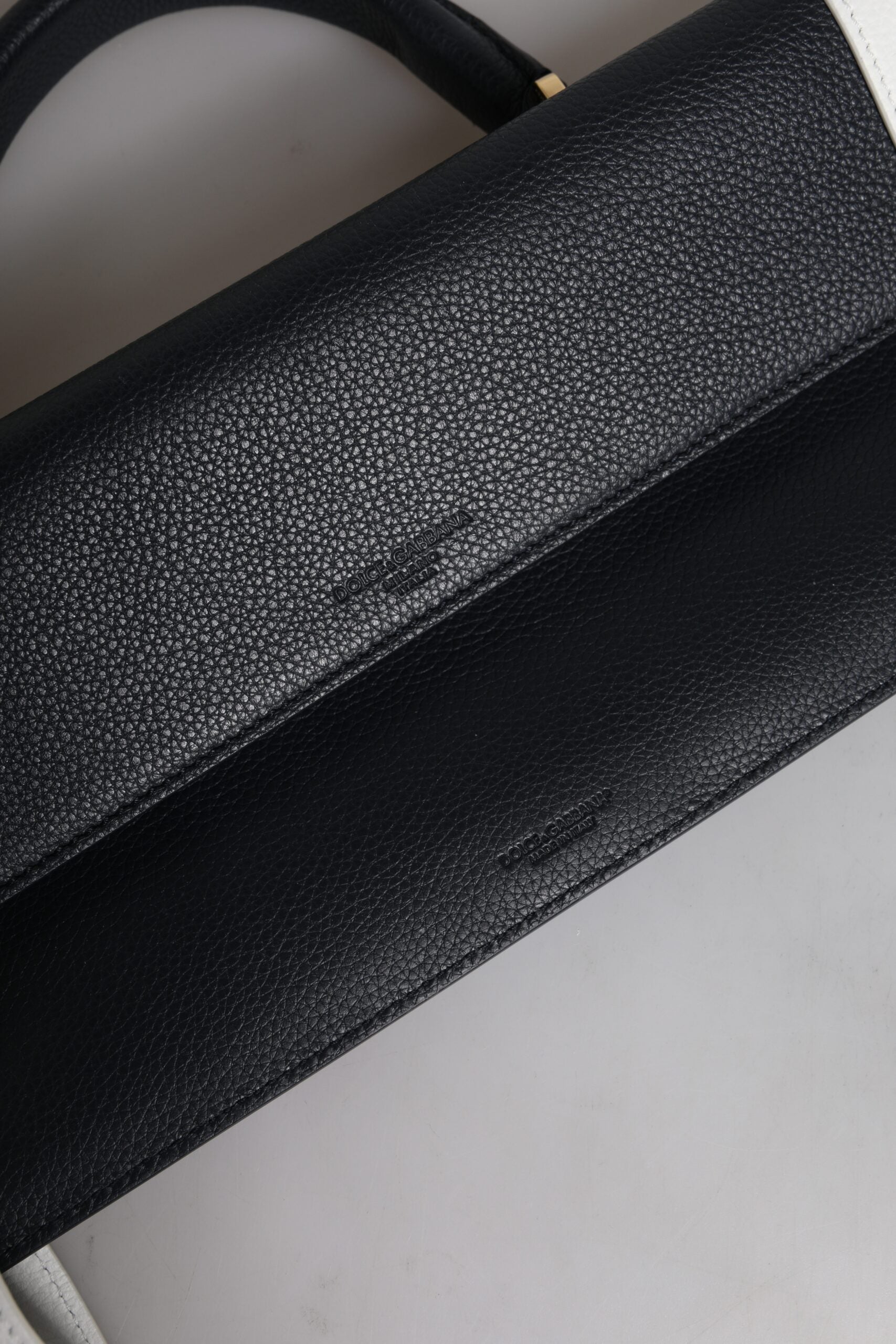 Blau-weiße Umhängetasche aus Kalbsleder