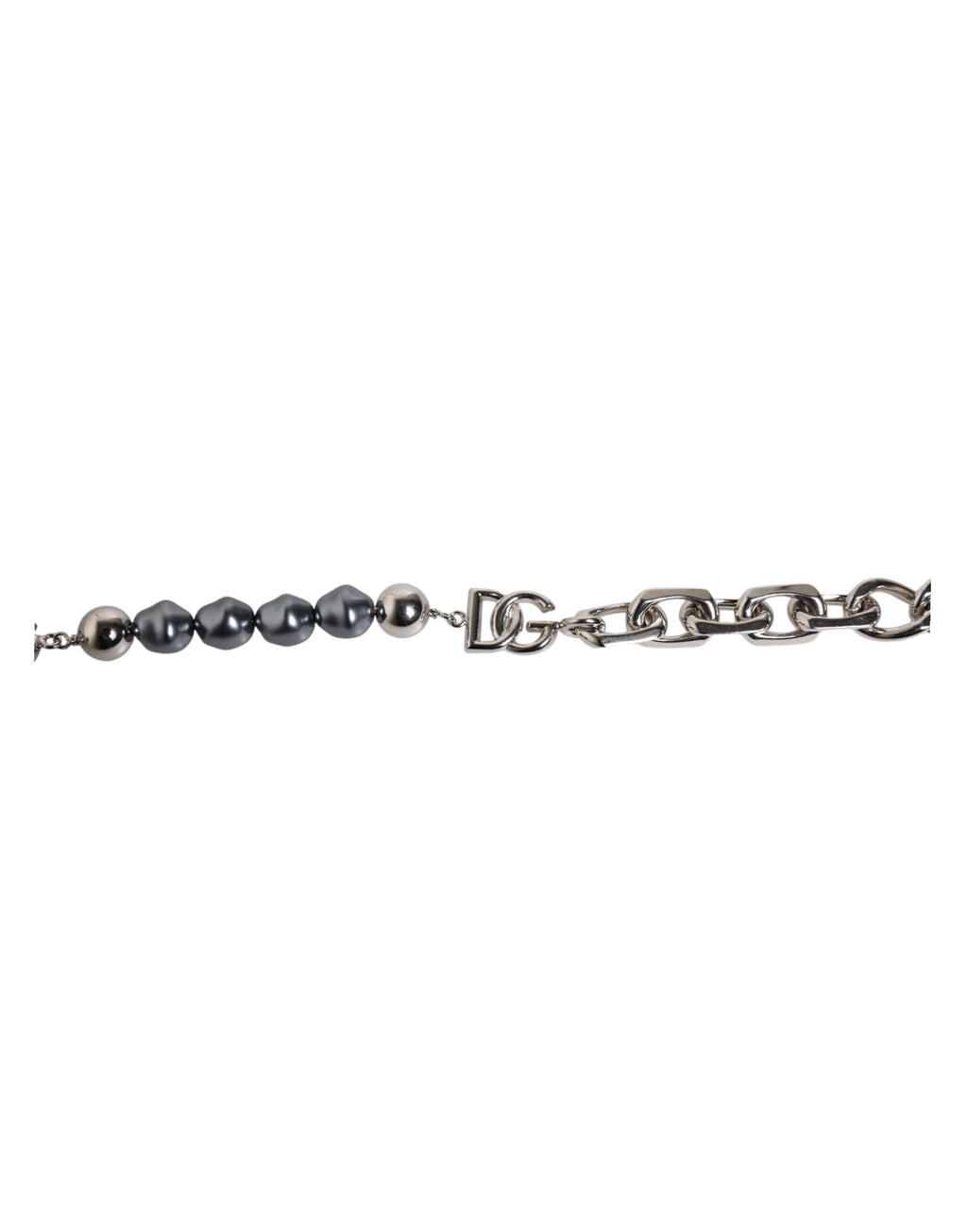 Silberfarbenes Kettenarmband mit Karabinerverschluss und grauen Perlen