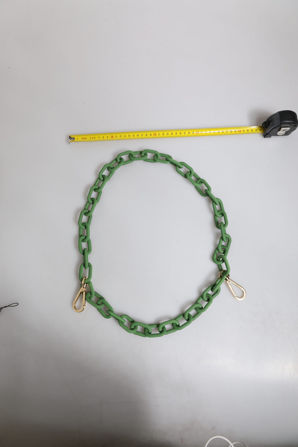 Grüne Plexy Acryl Chunky Gold Hardware Geldbörse Kette