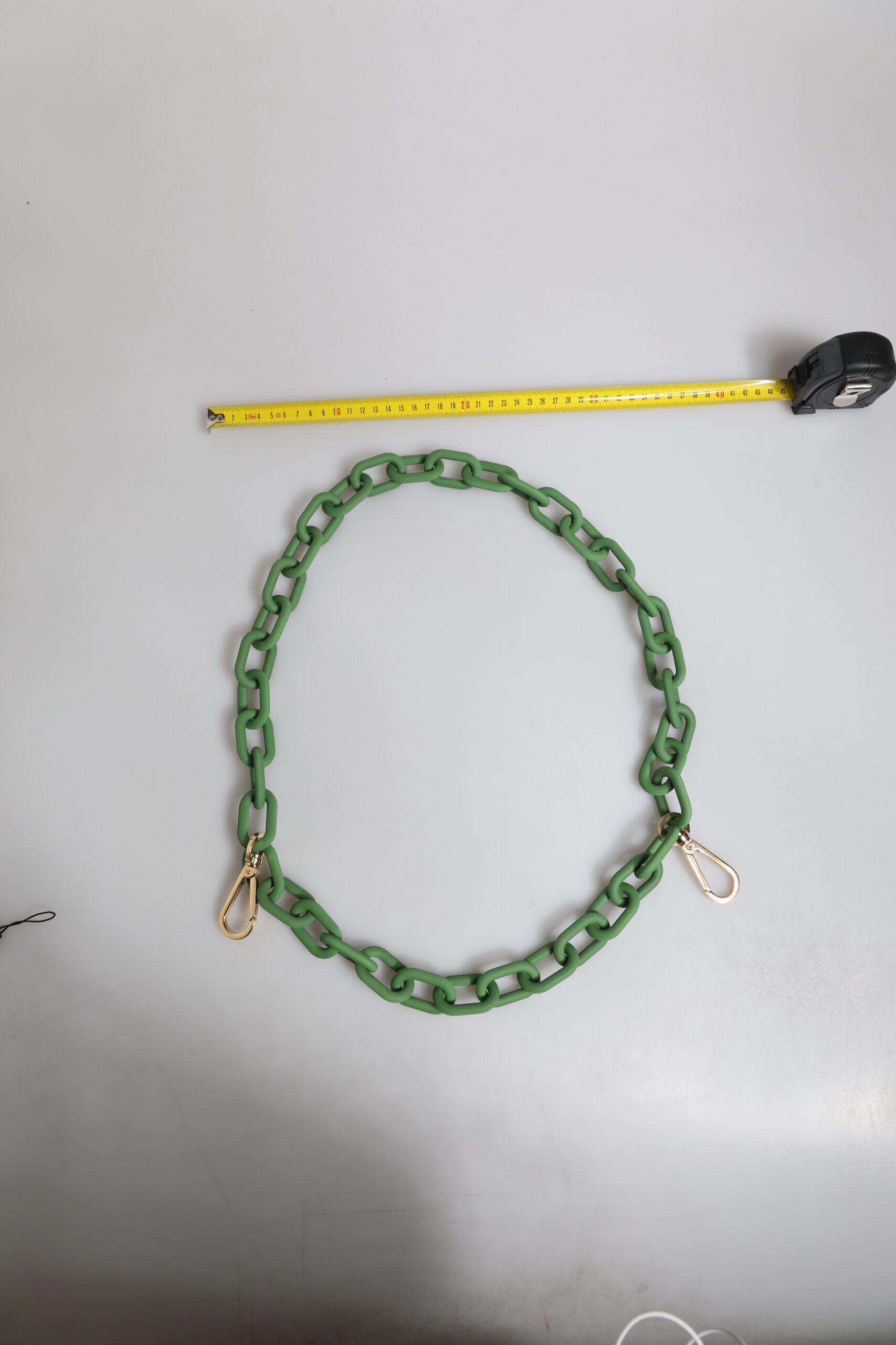 Grüne Plexy Acryl Chunky Gold Hardware Geldbörse Kette