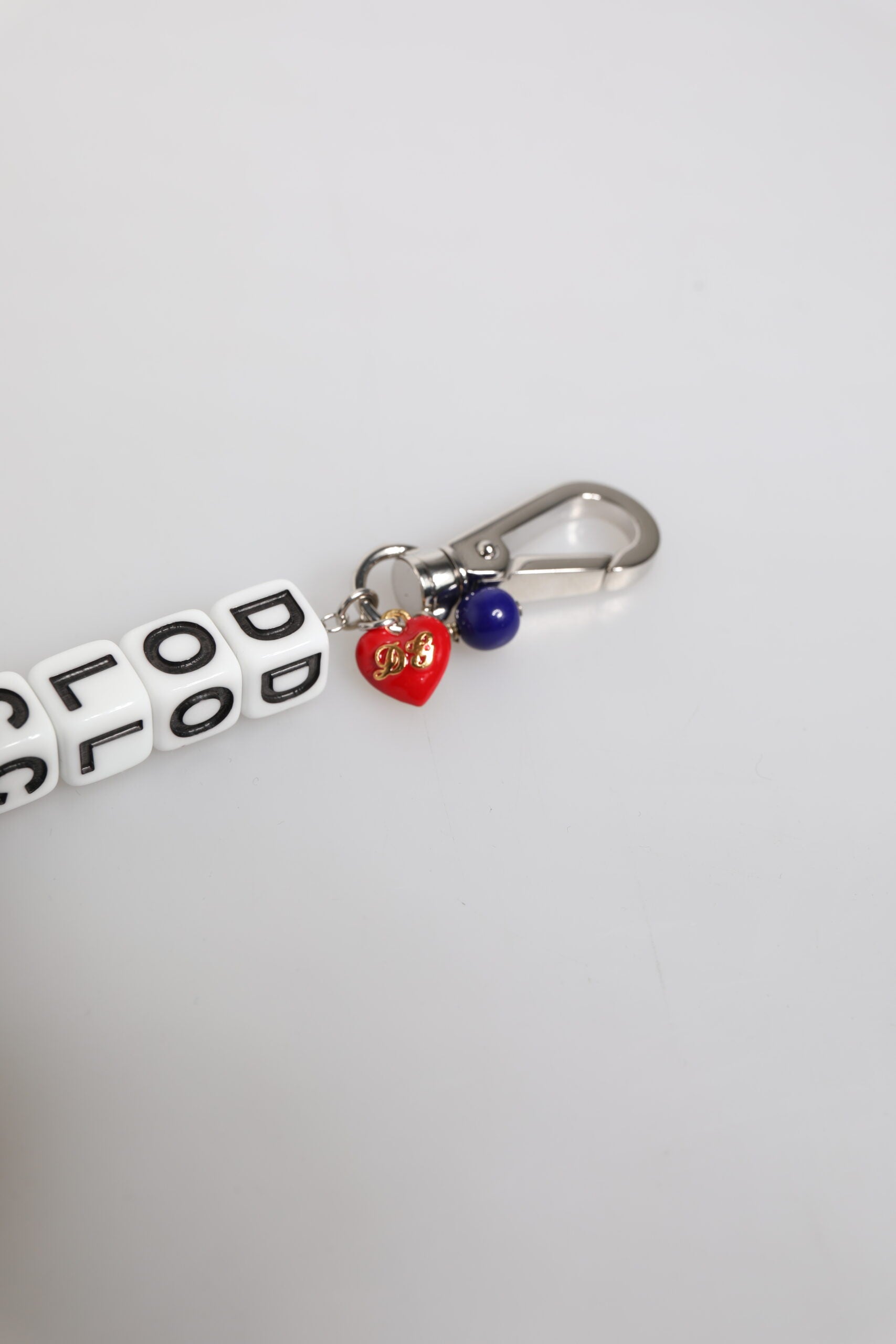 Charm-Armband mit Würfel-Logo und Kette aus silbernem Messing