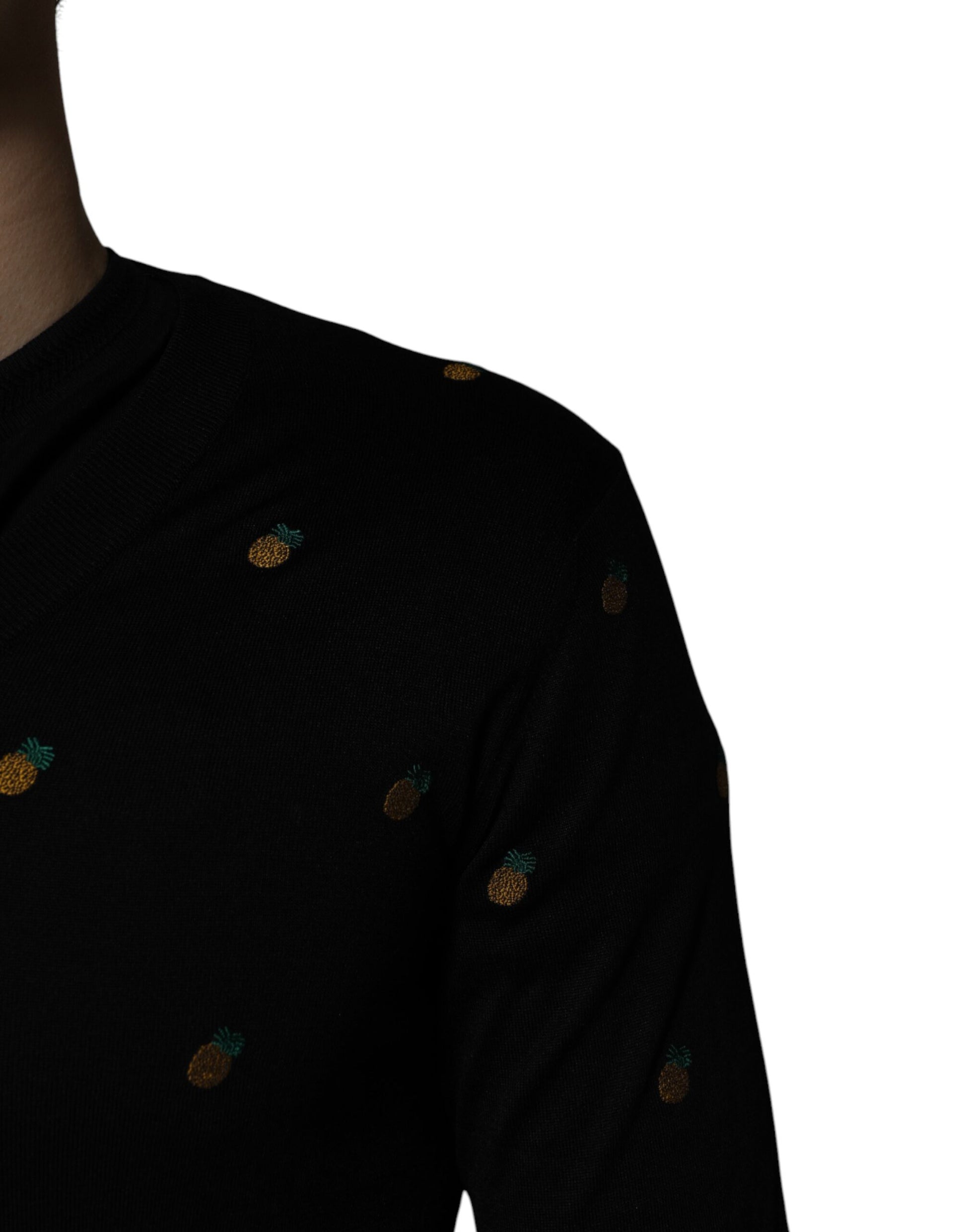 Schwarzer Pullover mit Rundhalsausschnitt und Ananas-Print