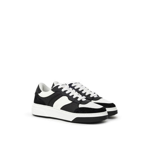 Schwarz-weißer Ledersneaker