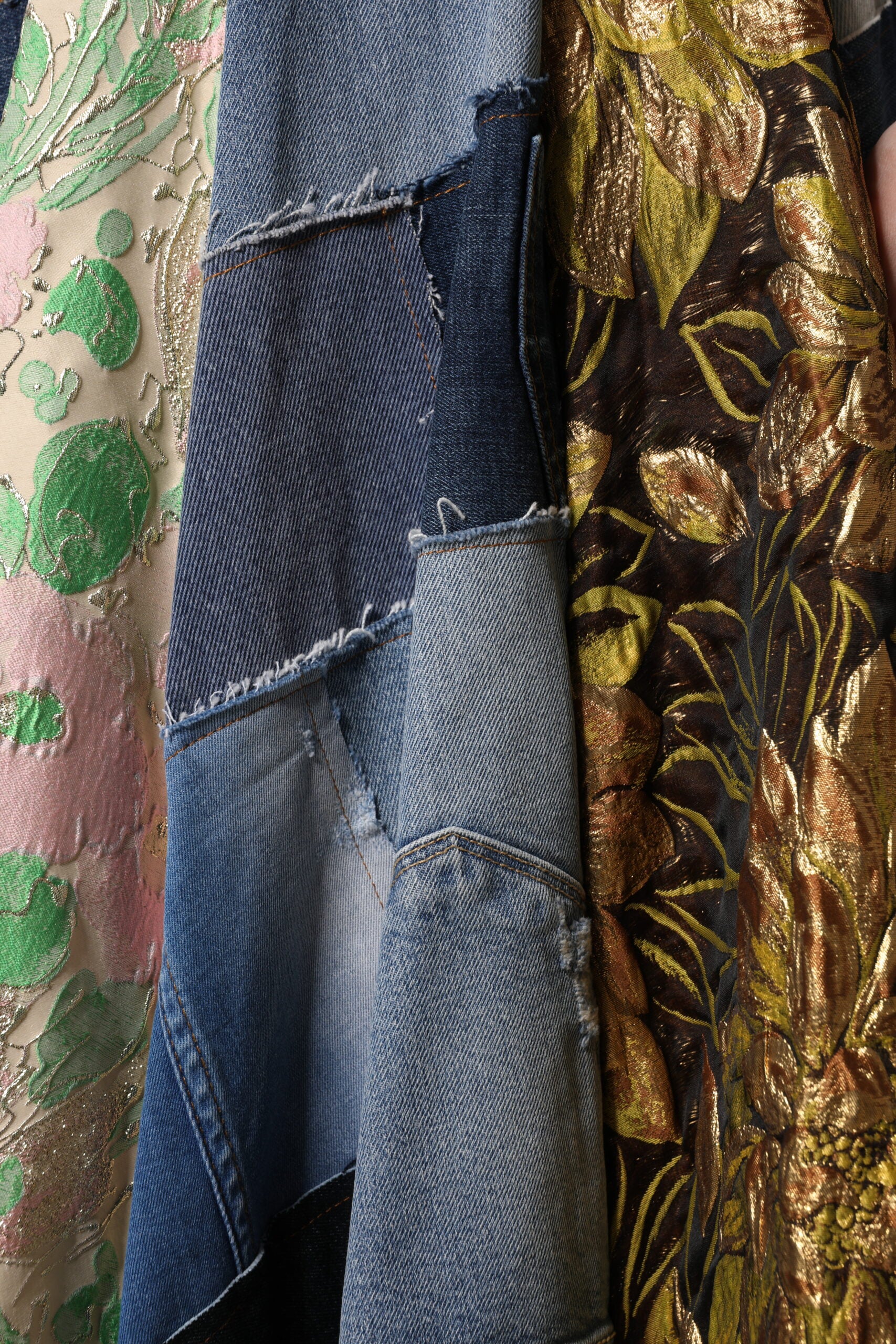 Mehrfarbiger Patchwork-Midirock mit hoher Taille