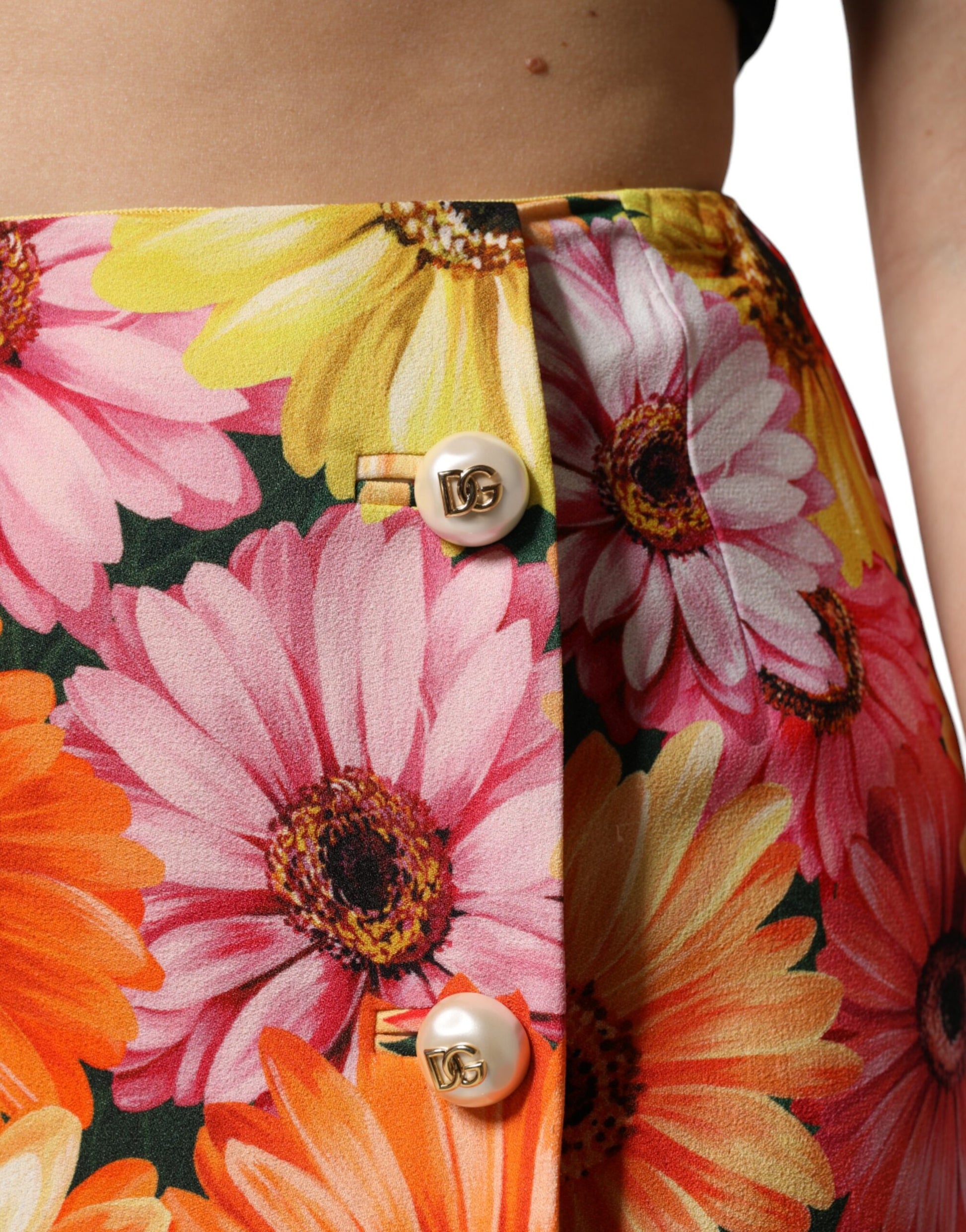Mehrfarbiger Minirock mit hoher Taille und Blumenmuster