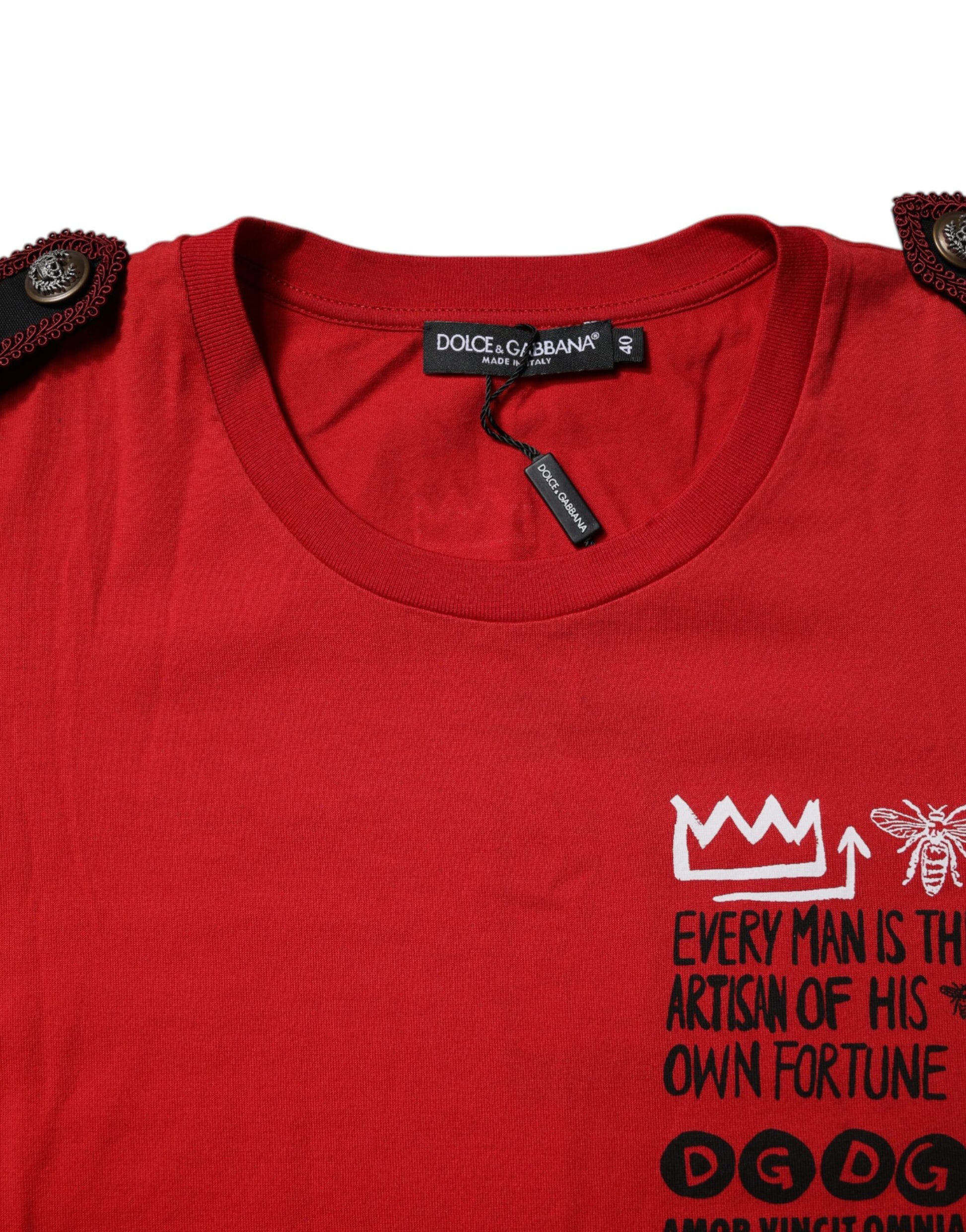 Rotes Baumwoll-T-Shirt mit Rundhalsausschnitt und grafischem Print