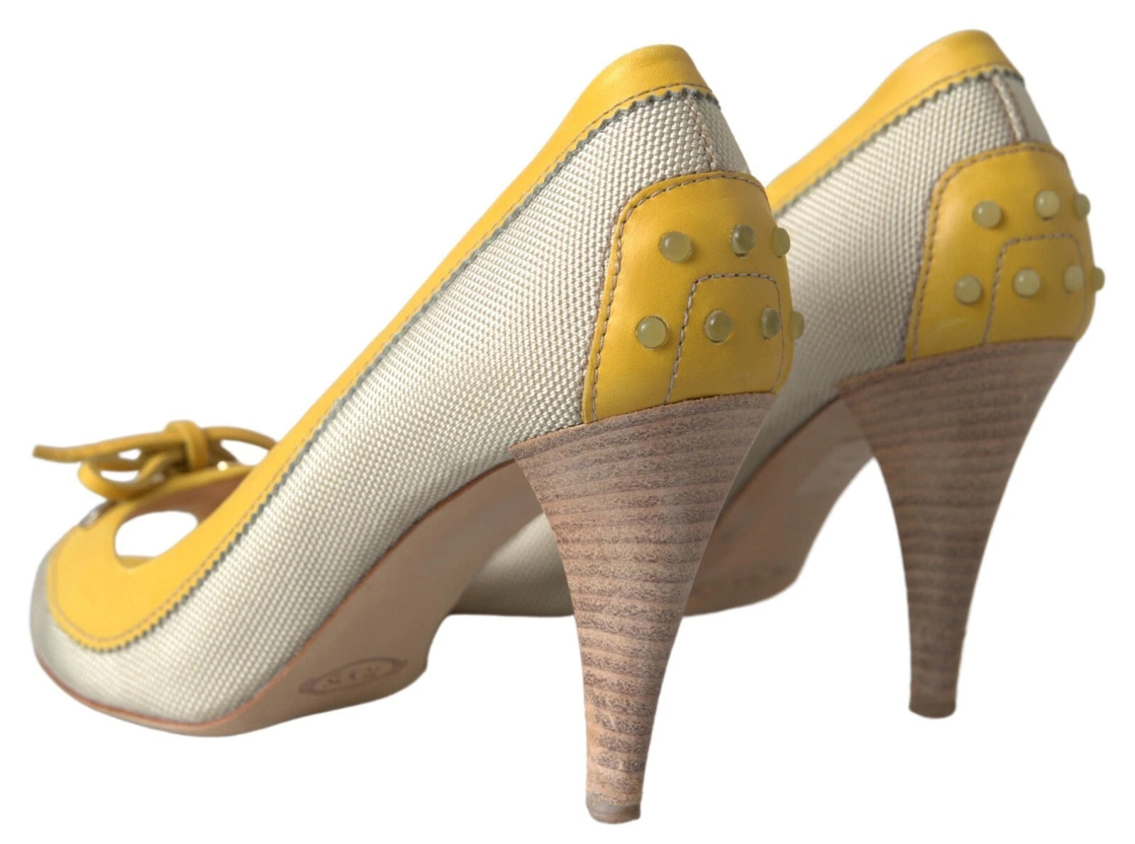 Gelbe, cremefarbene Peep-Toe-Pumps mit Absatz