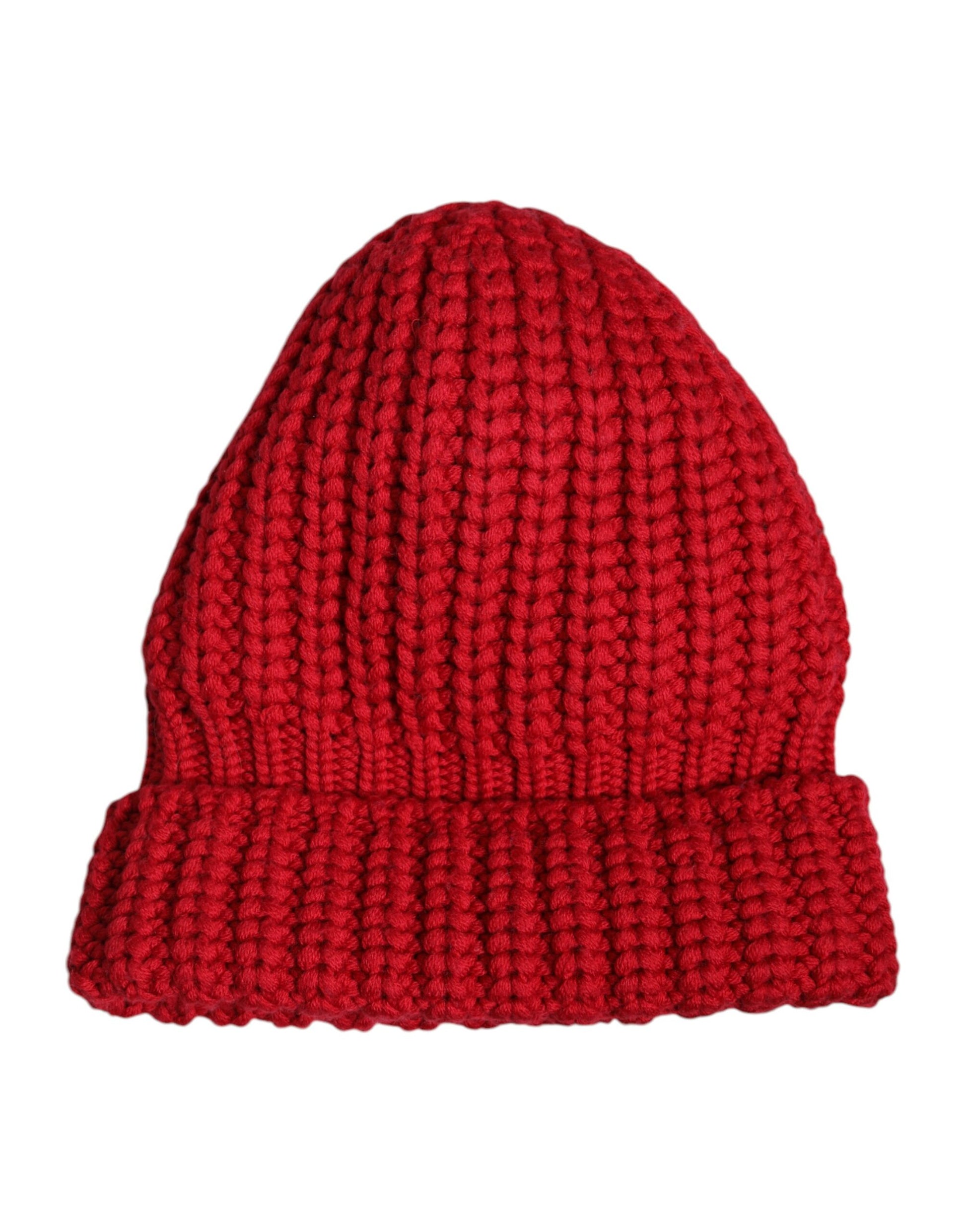Rote Wintermütze aus gestrickter Wolle