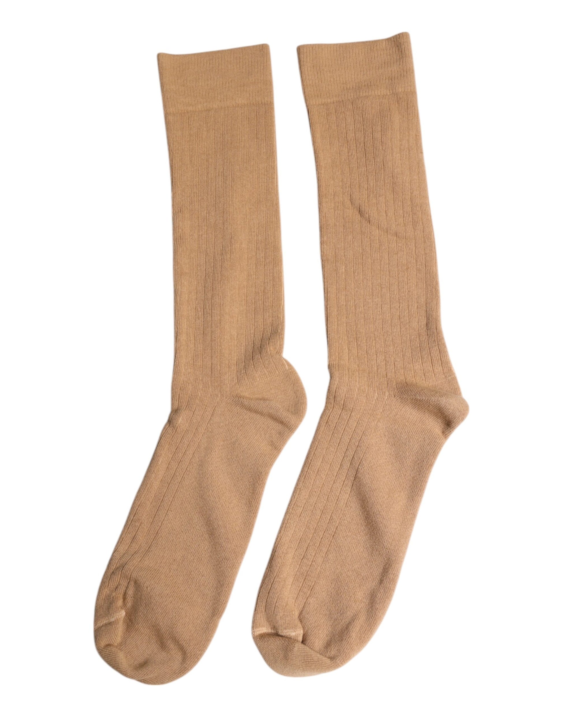 Braune, einfarbige Herrensocken aus Baumwolle mit mittlerer Wade