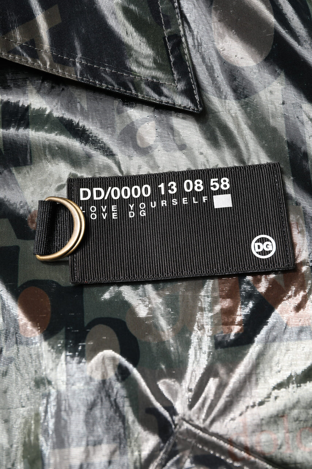 Grüne Bomberjacke mit durchgehendem Reißverschluss und DG-Logoprint