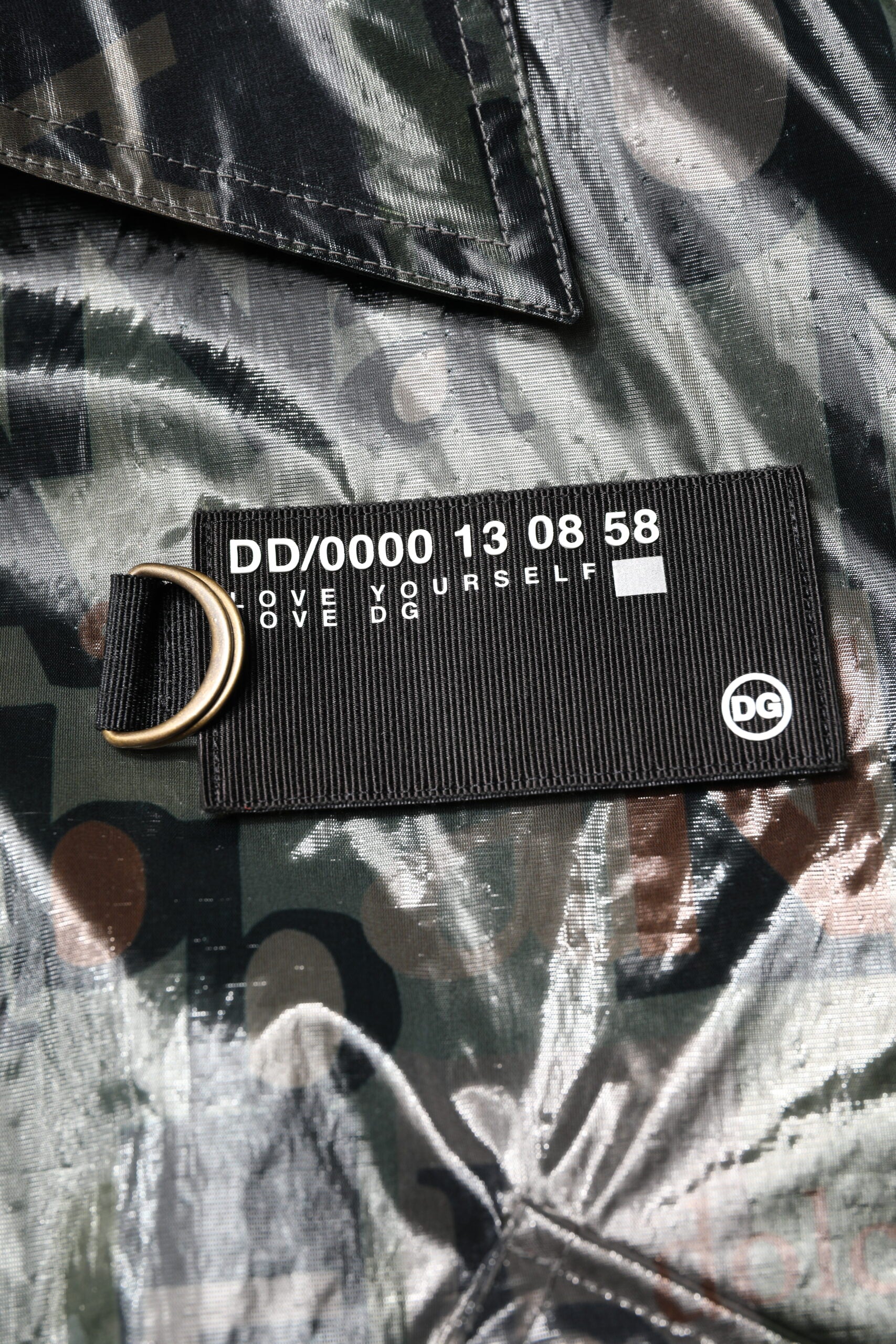 Grüne Bomberjacke mit durchgehendem Reißverschluss und DG-Logoprint