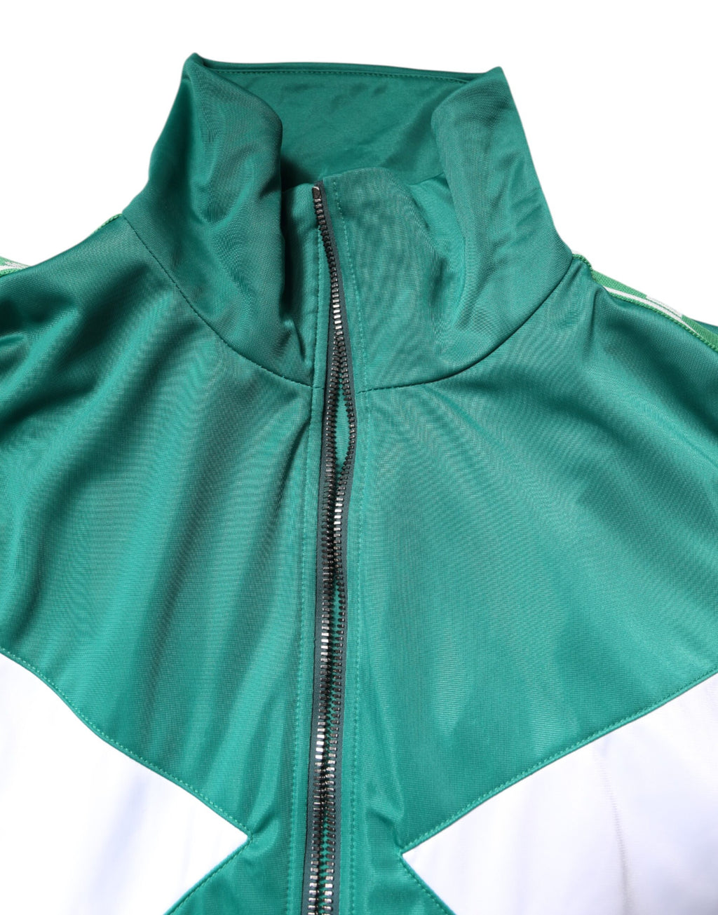 Mehrfarbige Windjacke mit durchgehendem Reißverschluss