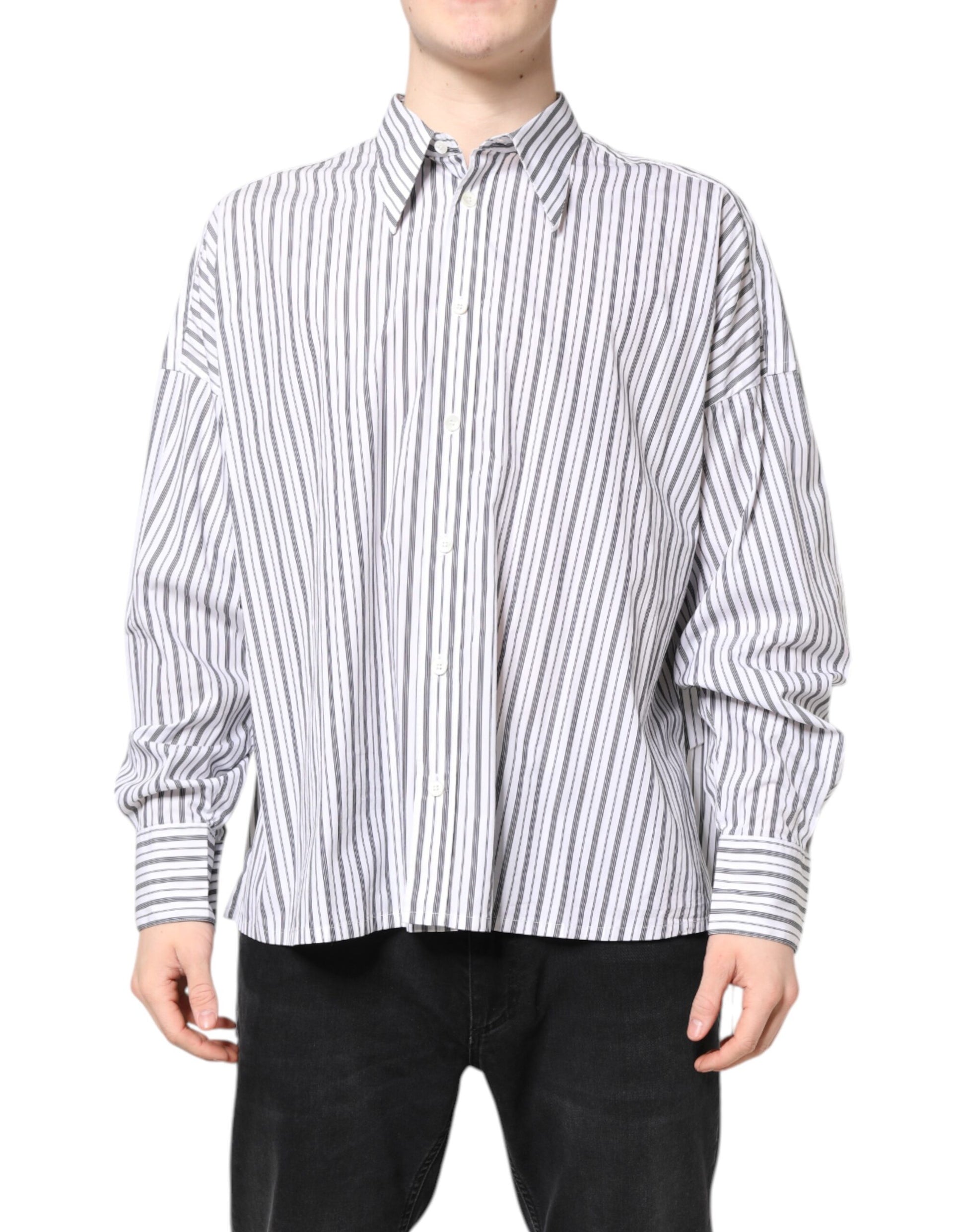 Weiß-schwarz gestreiftes Button-Down-Freizeithemd