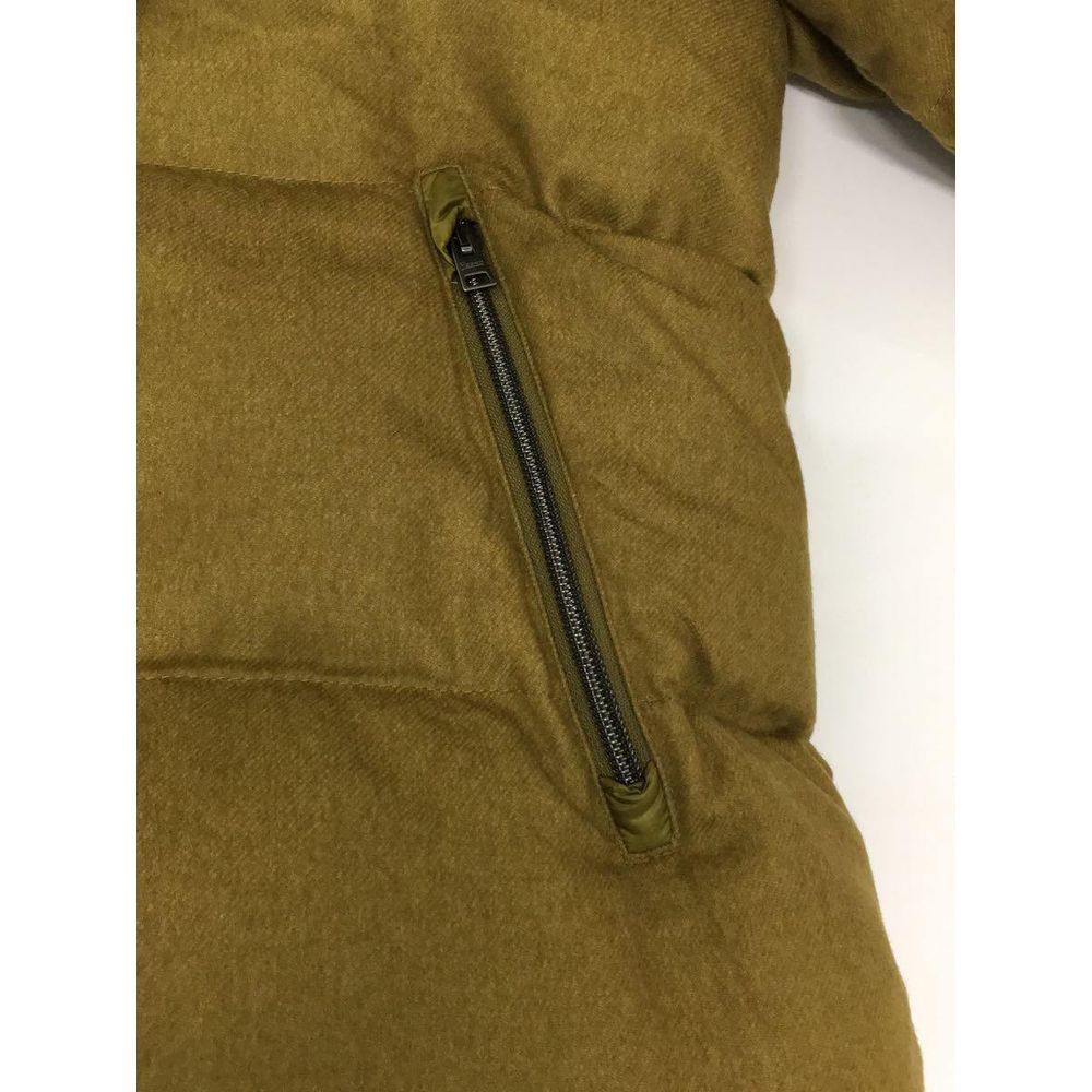 Grüne Seidenjacke