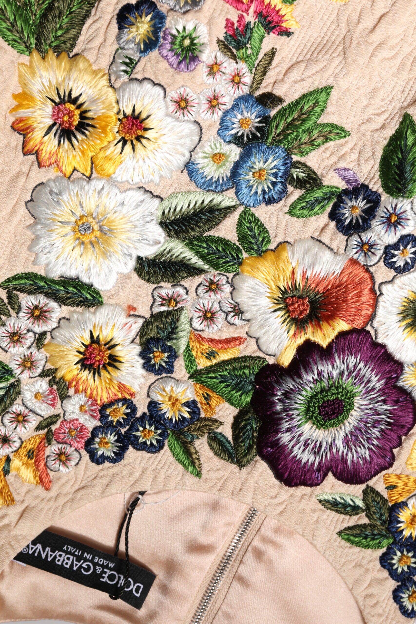 Beiges ärmelloses Tanktop mit Blumenstickerei
