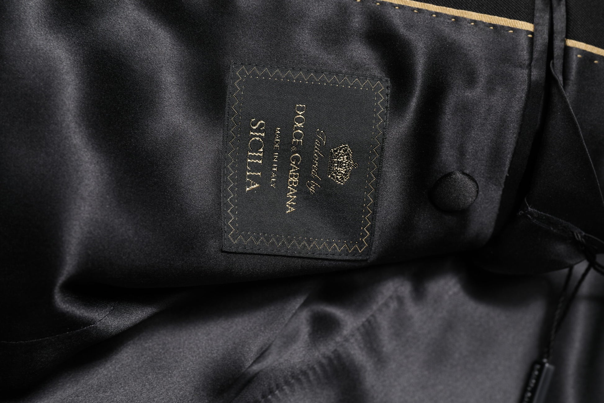 Schwarzer SICILIA Blazer mit Kristallverzierung