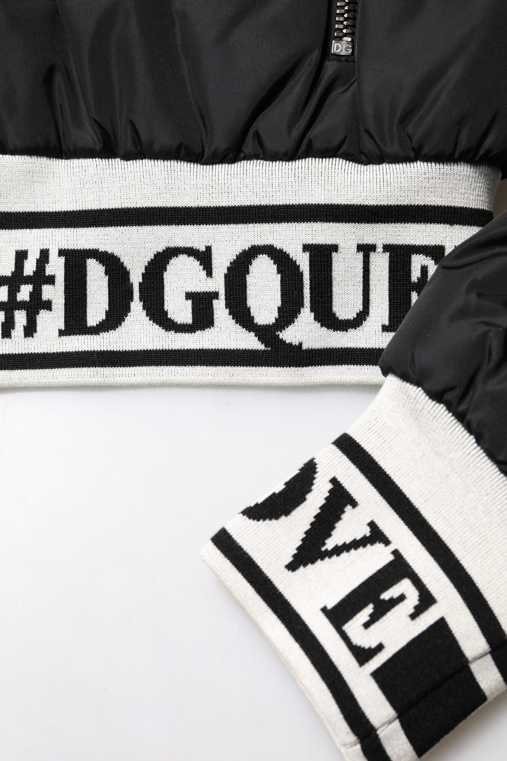 Schwarze #DGFamily-Bomberjacke aus Nylon mit durchgehendem Reißverschluss