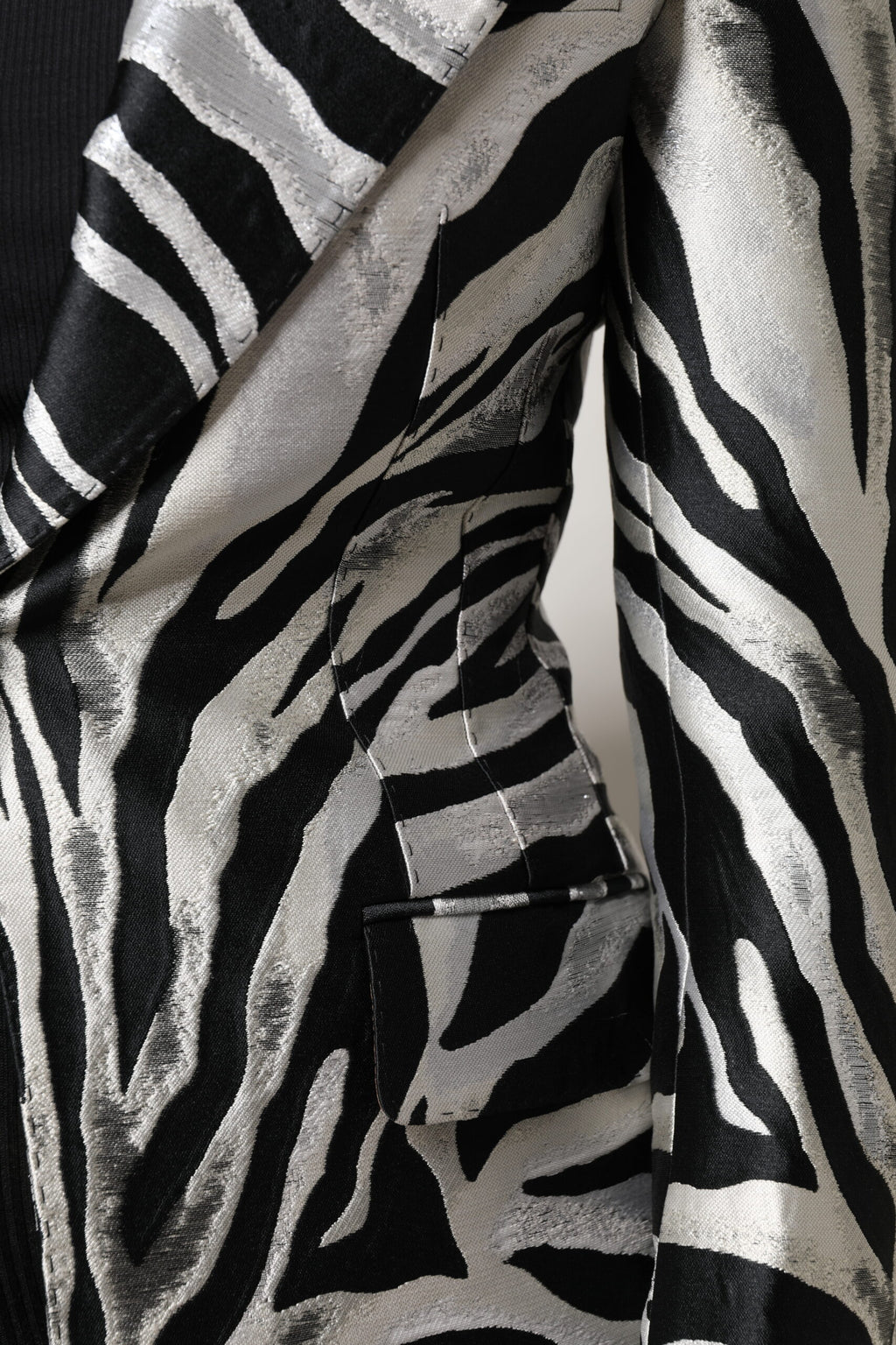 Schwarz-weiße Blazerjacke aus Polyester für Damen