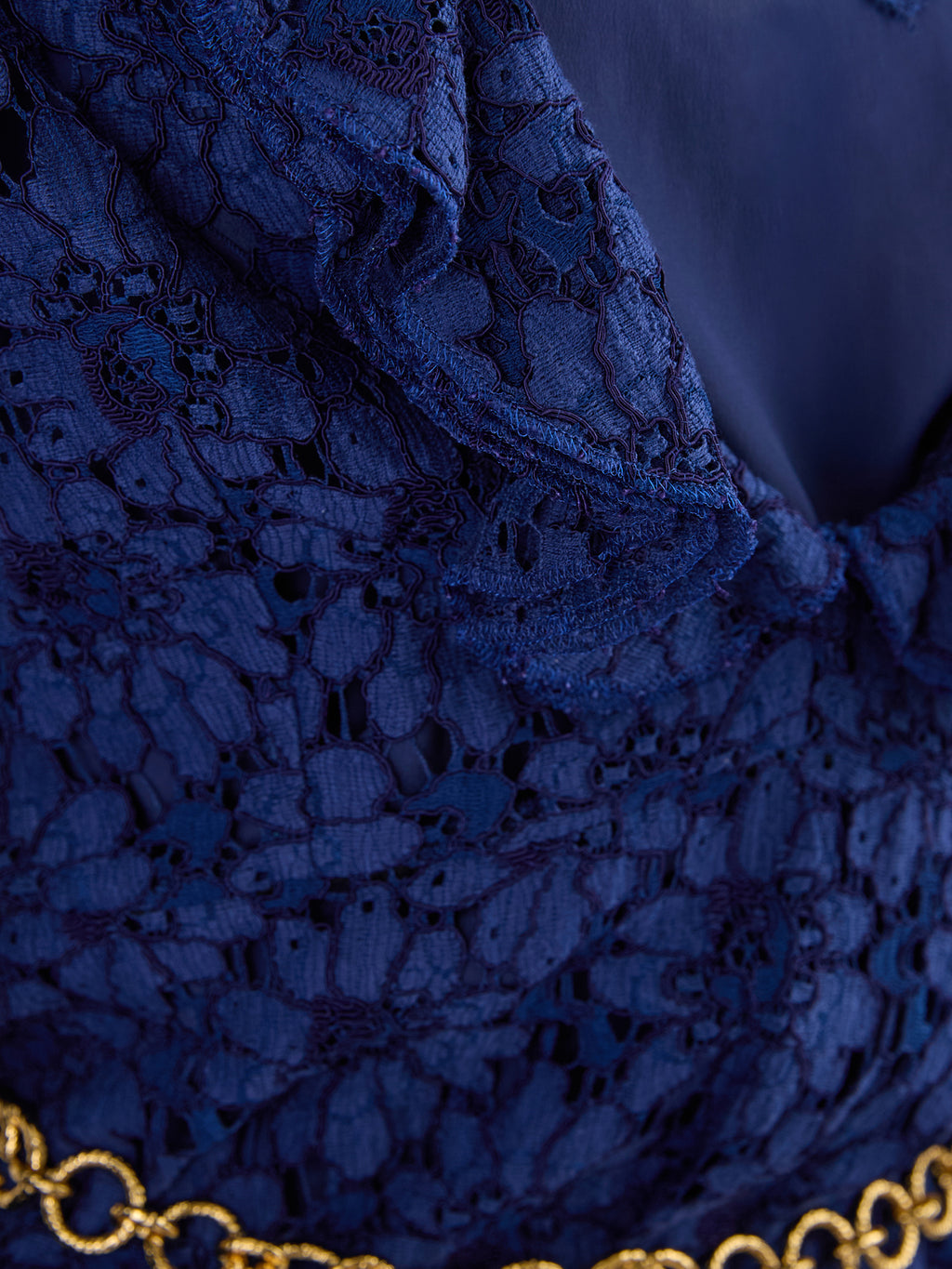 Mittellanges Kleid aus blauer Viskose und Baumwolle
