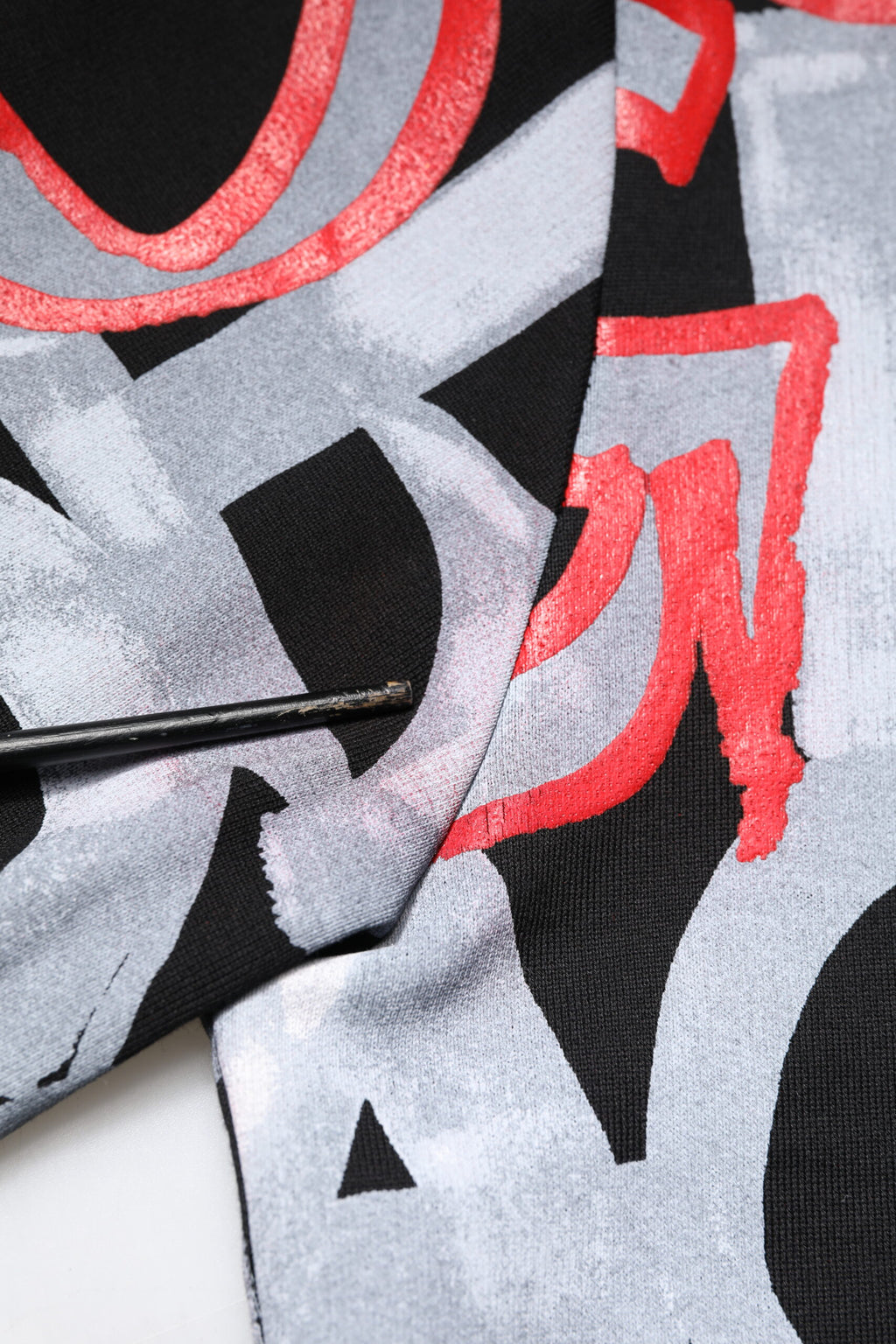 Mehrfarbiger Pullover mit Rundhalsausschnitt und Logo-Monogramm