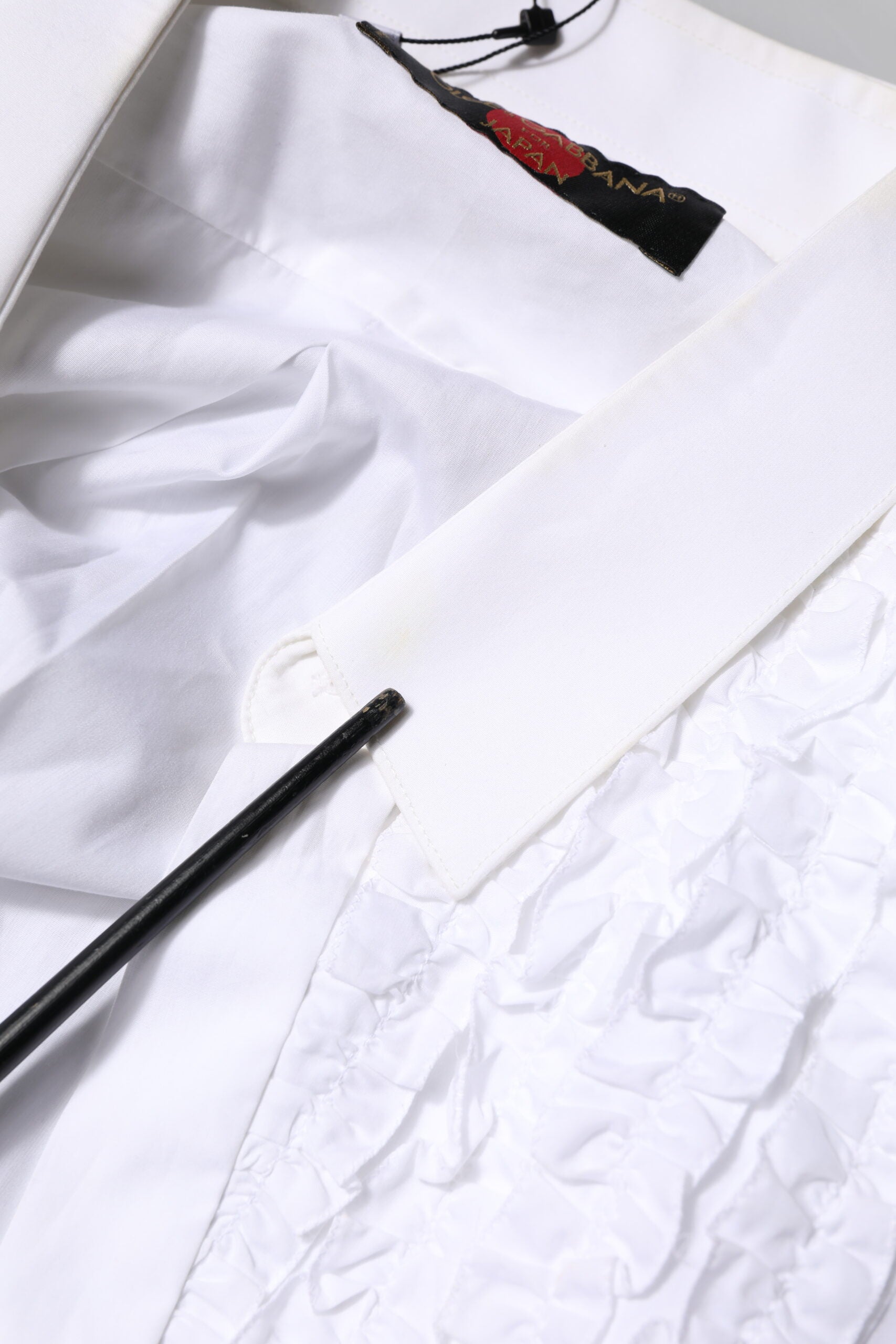 Weißes formelles Hemd aus Baumwolle mit Rüschendetails
