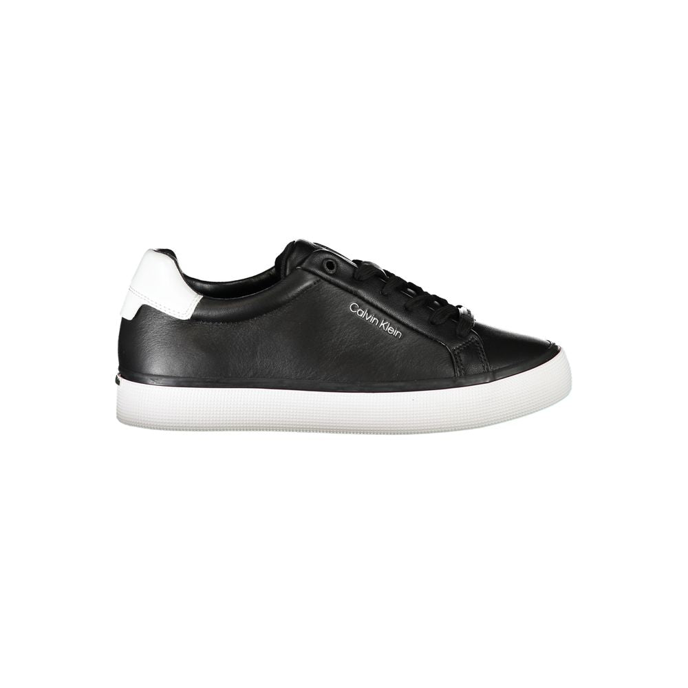 Schicke Sport-Sneaker mit Schnürung und Kontrastdetails