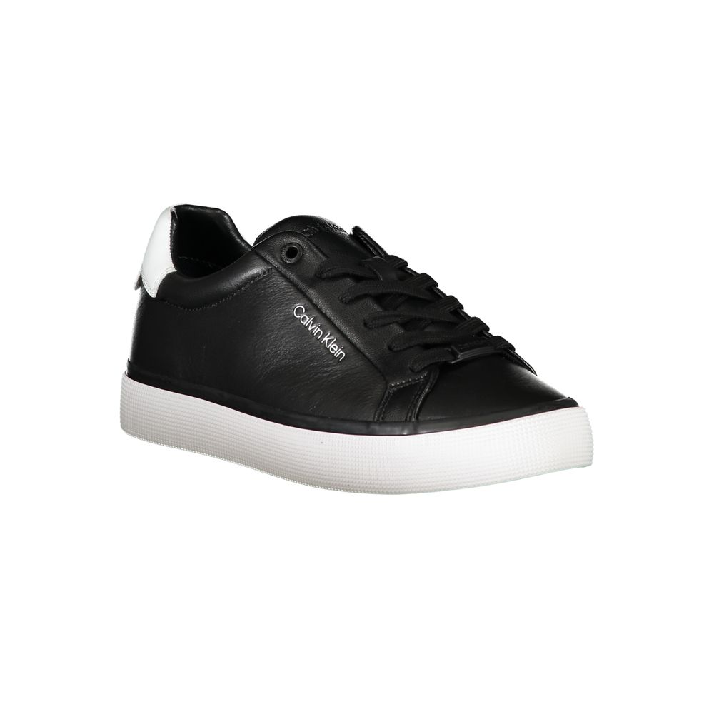 Schicke Sport-Sneaker mit Schnürung und Kontrastdetails