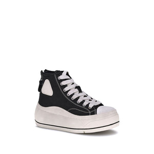 Hohe Sneakers