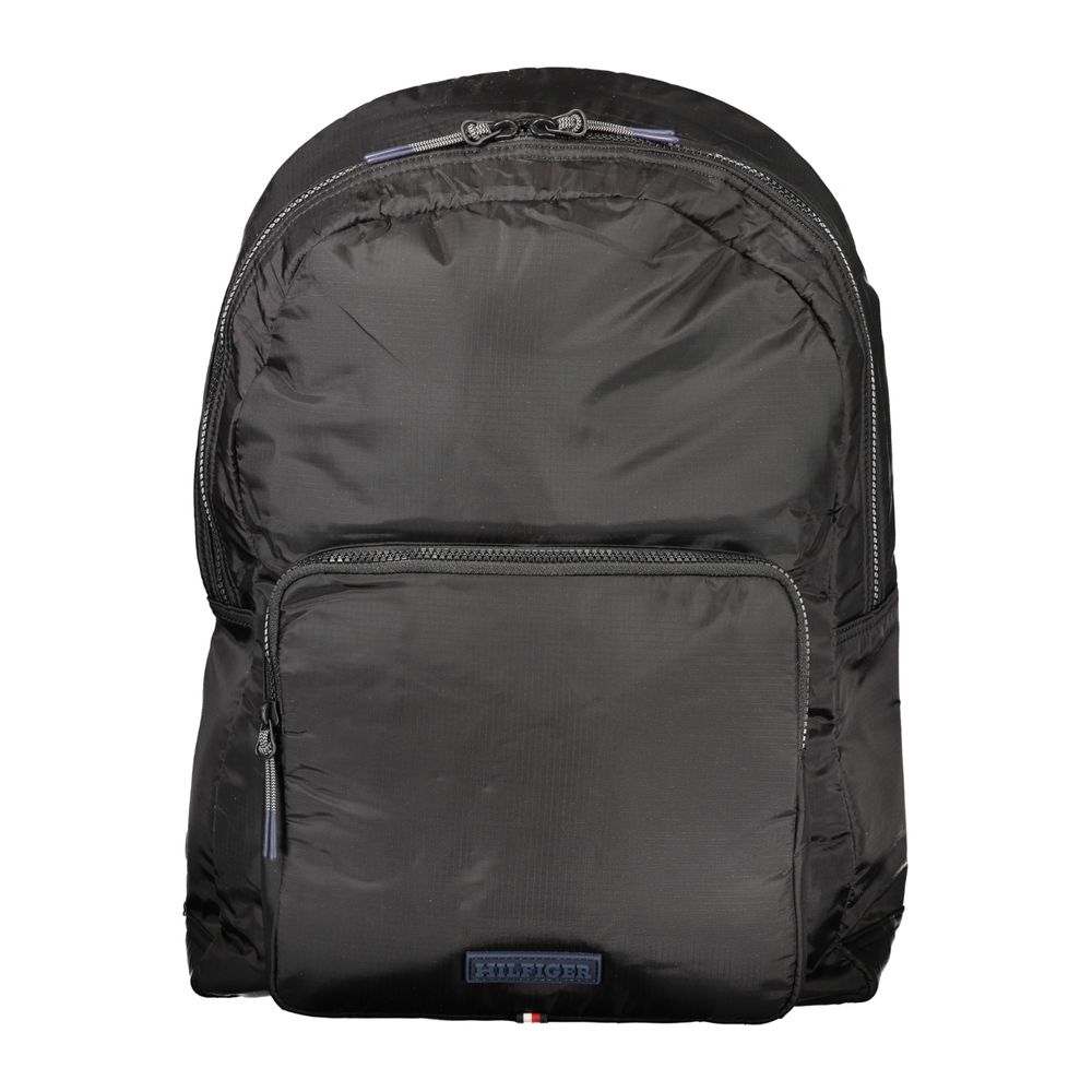 Schwarzer Nylonrucksack