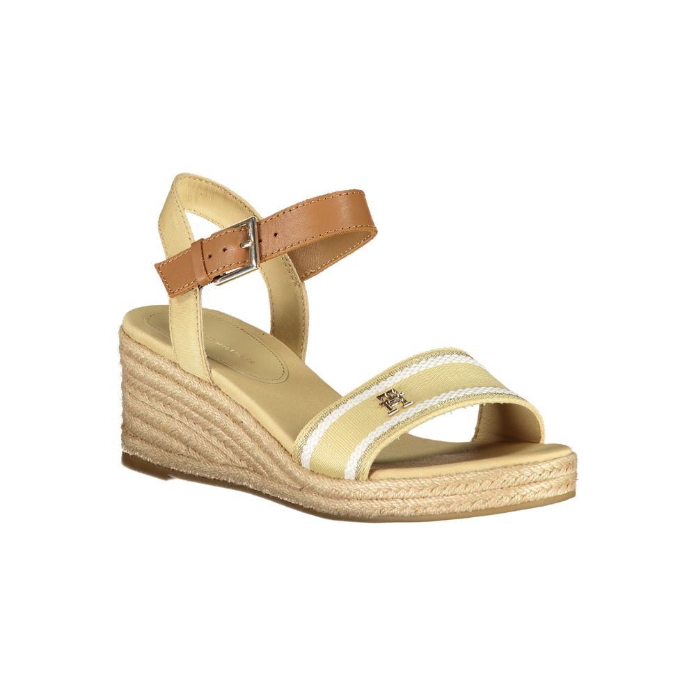 Beigefarbene Polyester-Sandale